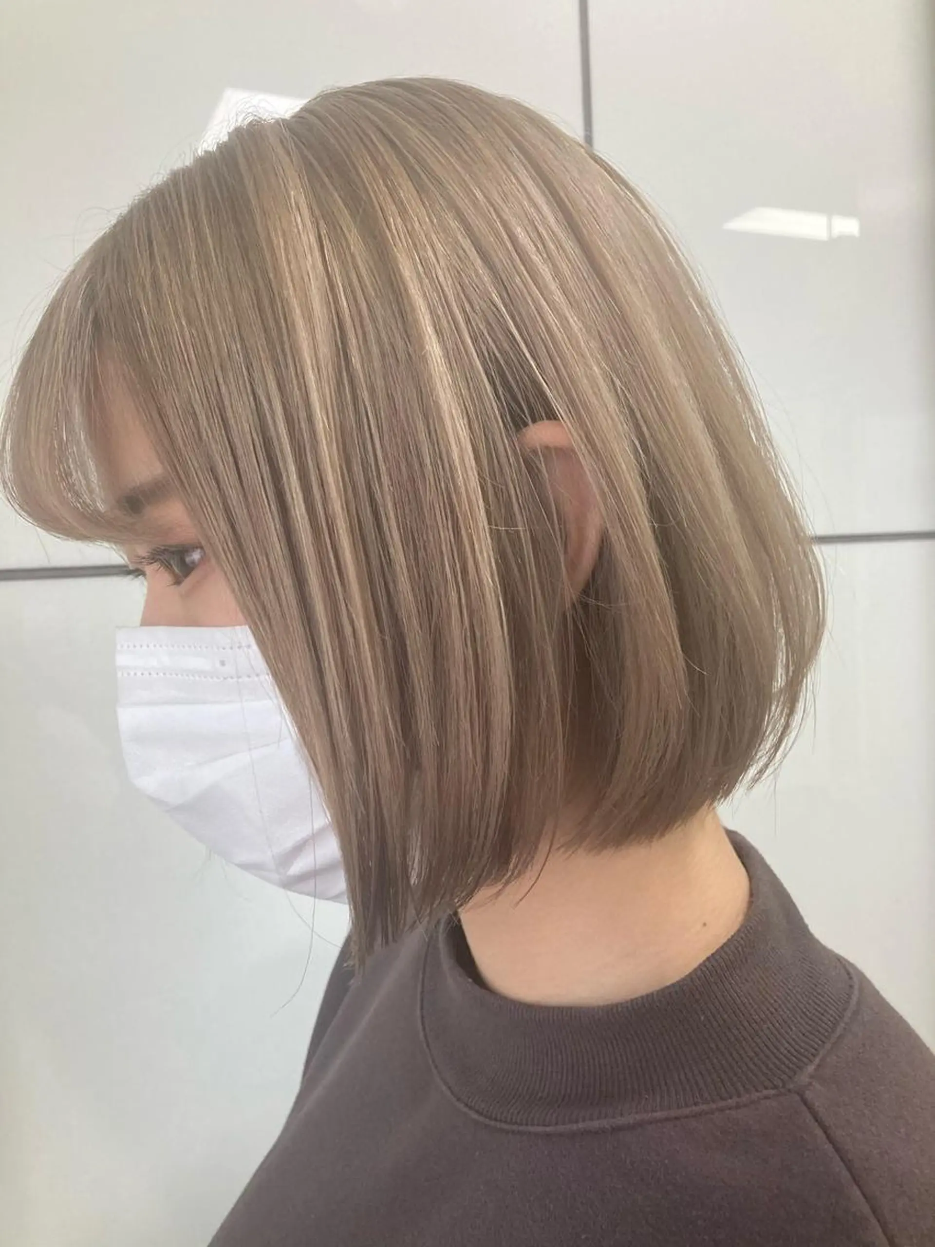 ショート カラー ベージュカラー ハイトーンカラー ミルクティーベージュ ヘアカラー トリートメント 髪質改善/痛ませ ないカラー/西村航大のヘアスタイル