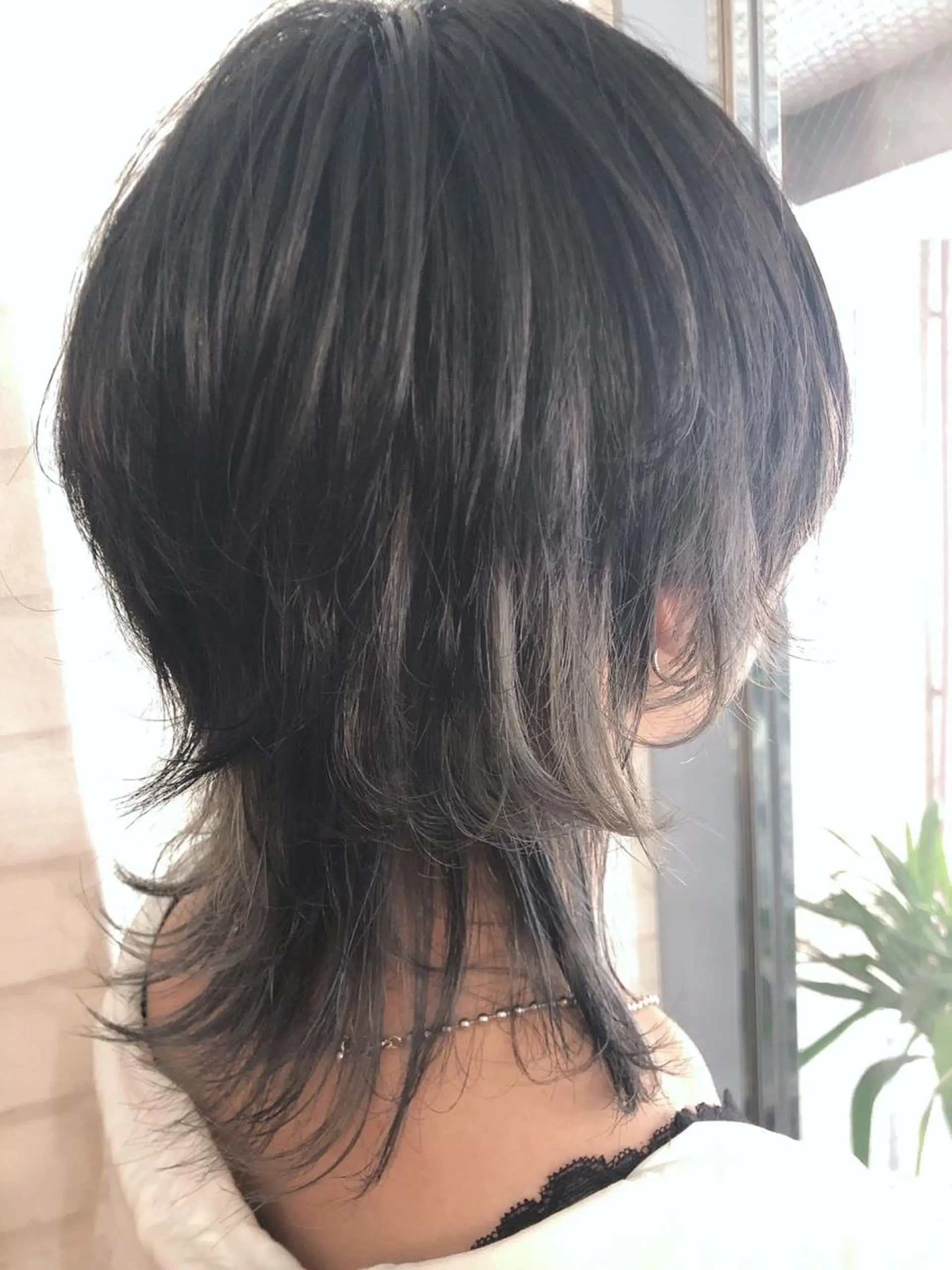 ミディアム カラー ヘアアレンジ イヤリングカラー Ai 浅草橋店のヘアスタイル