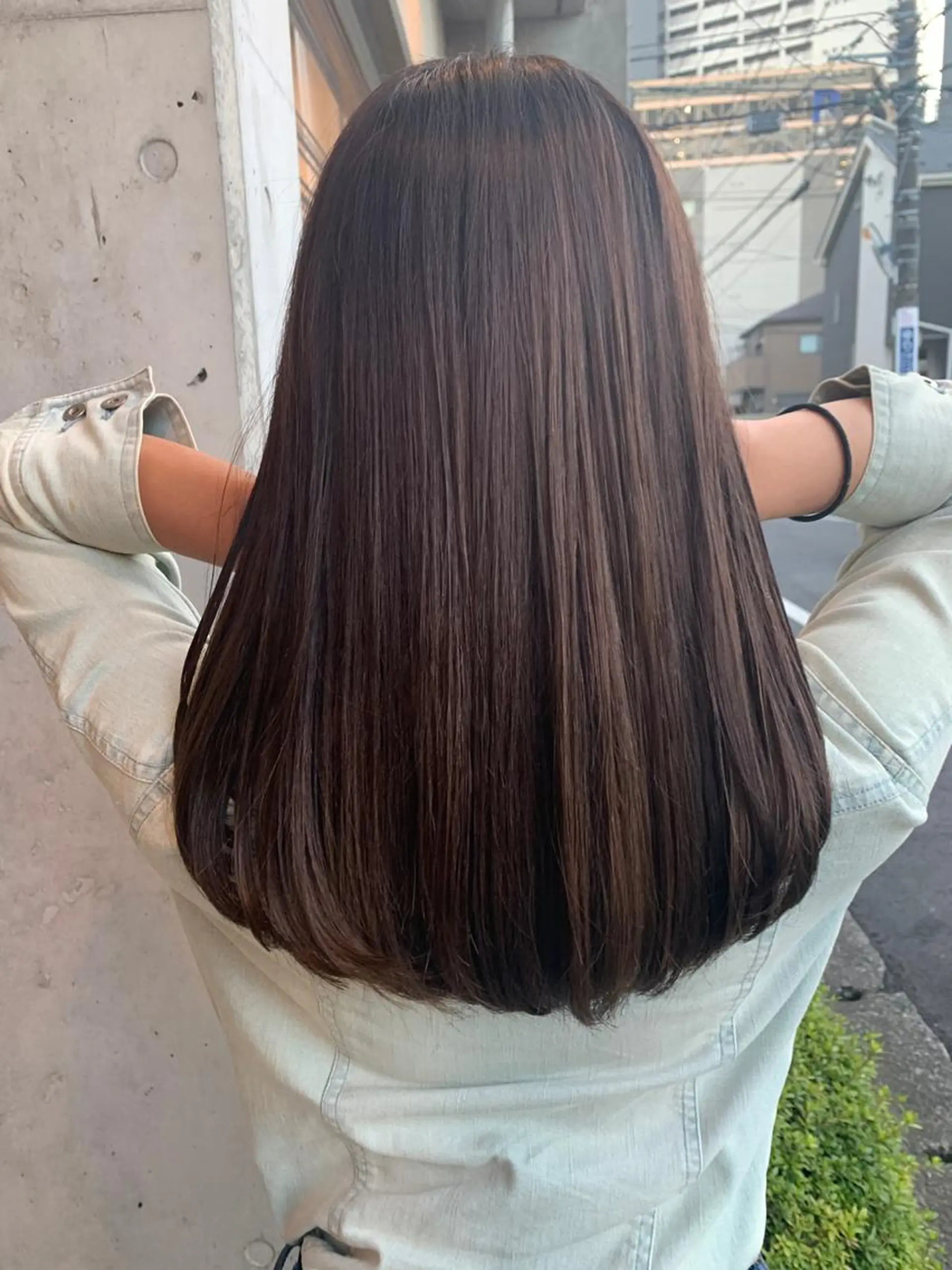 ロング ✅自然にまとまる レイヤーカット梅澤徹のヘアスタイル
