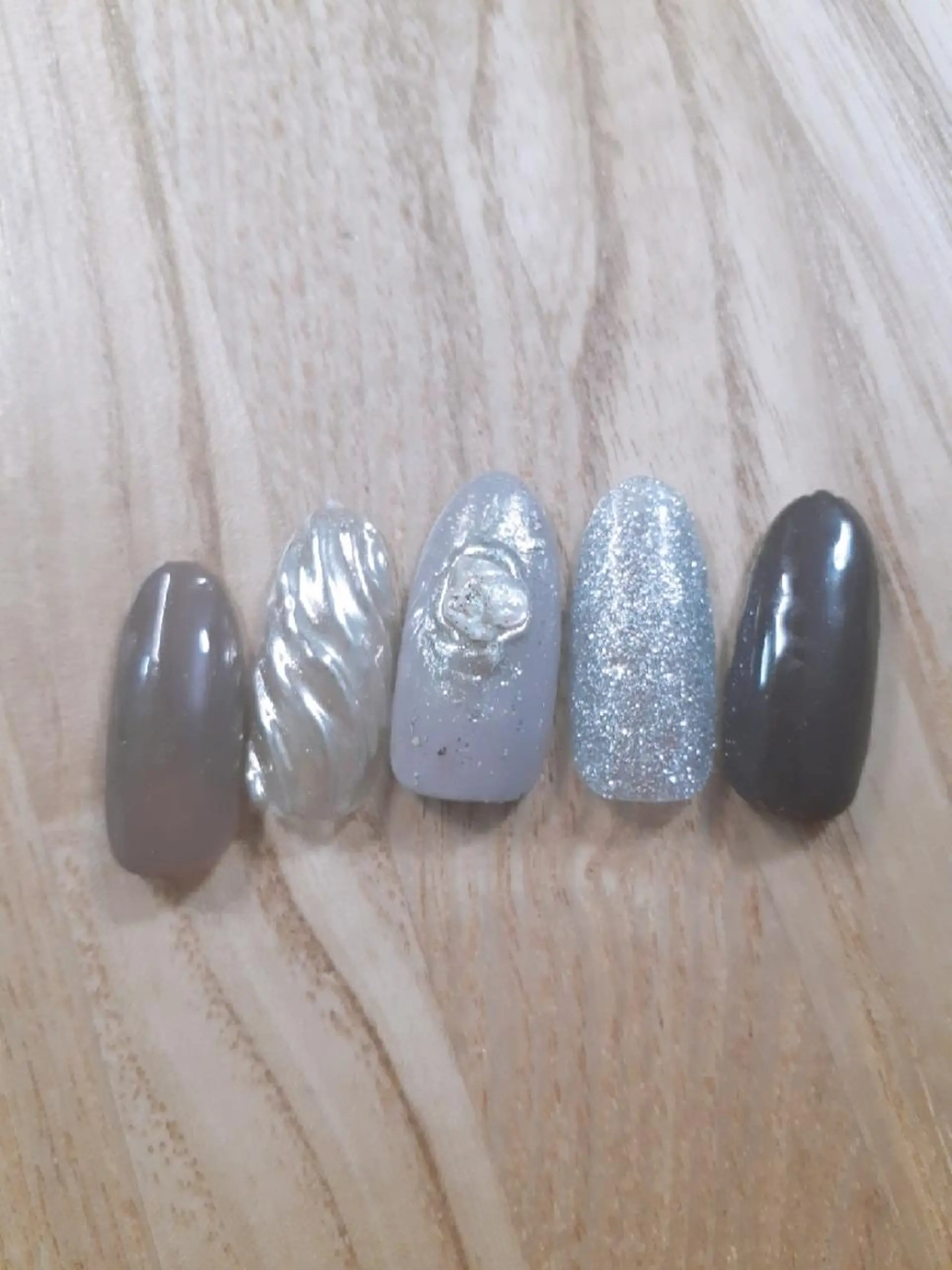 ネイル 鈴木 憂維のネイルデザイン