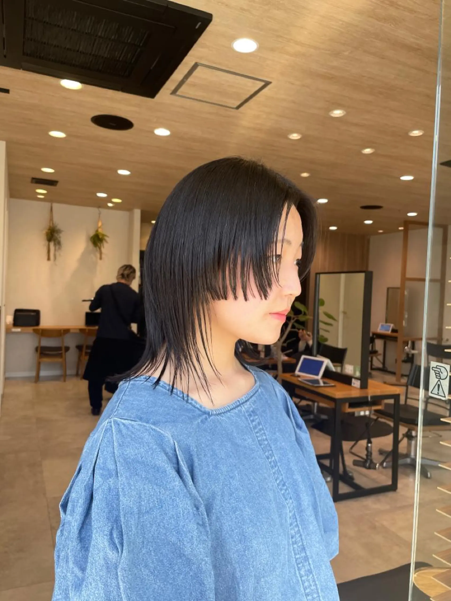 ミディアム 似合わせ レイヤー須川のヘアスタイル