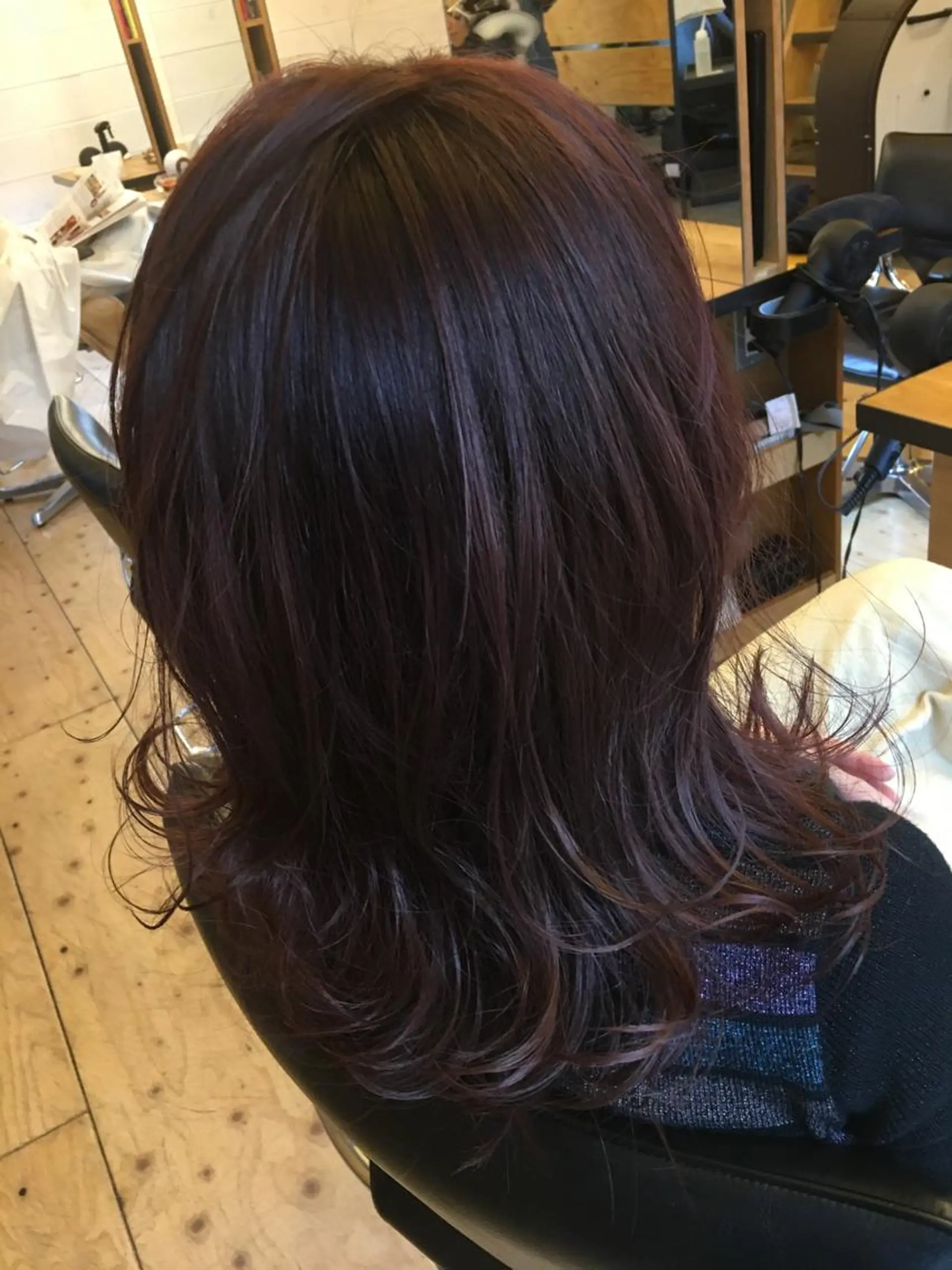 ミディアム カラー ヘアアレンジ ピンクカラー メンズ眉毛ITSUK Iメンズ専門　新宿の眉毛・アイブロウイメージ