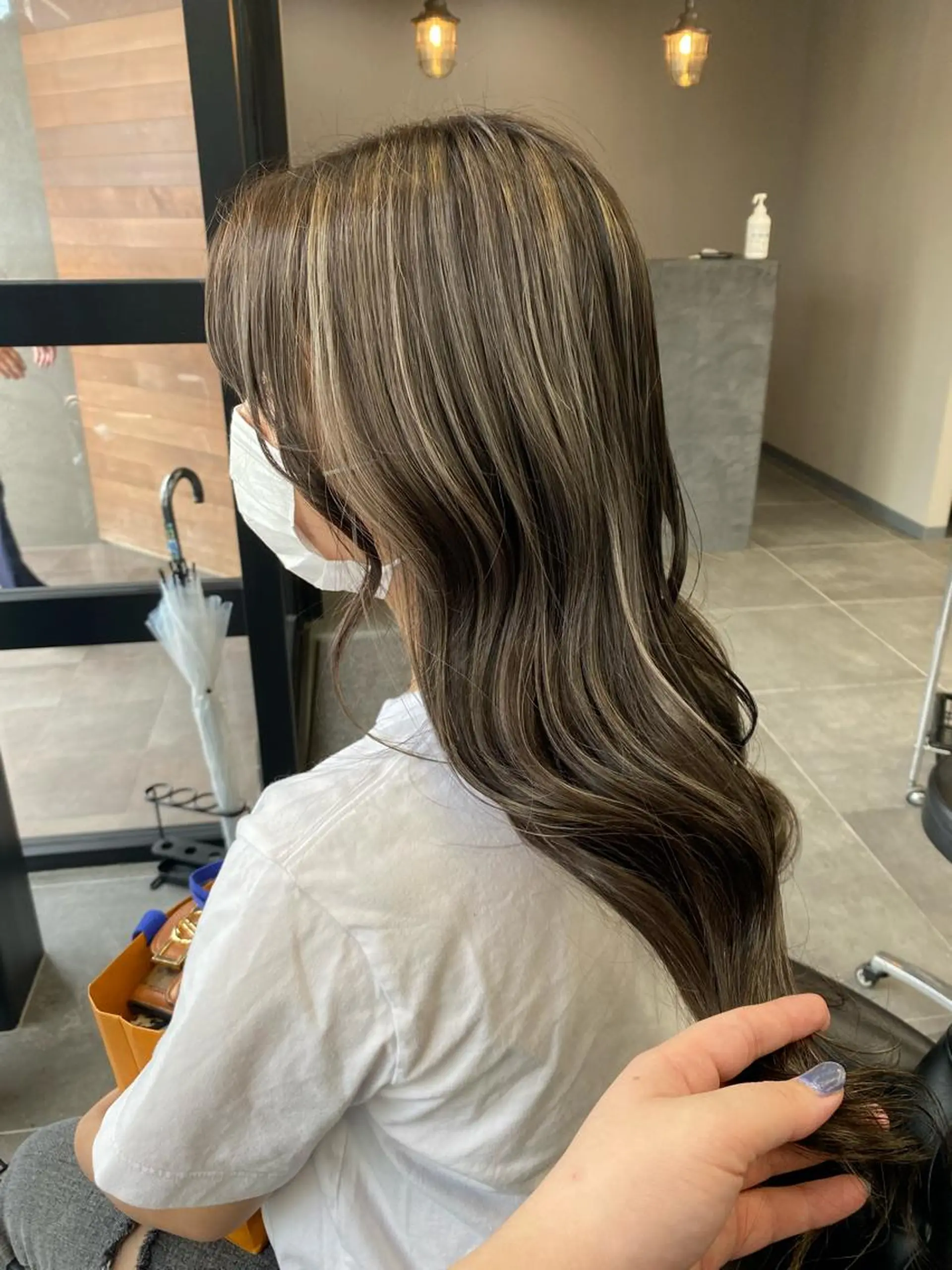 ロング ハイライト maco 艶感ハイトーン🦋のヘアスタイル