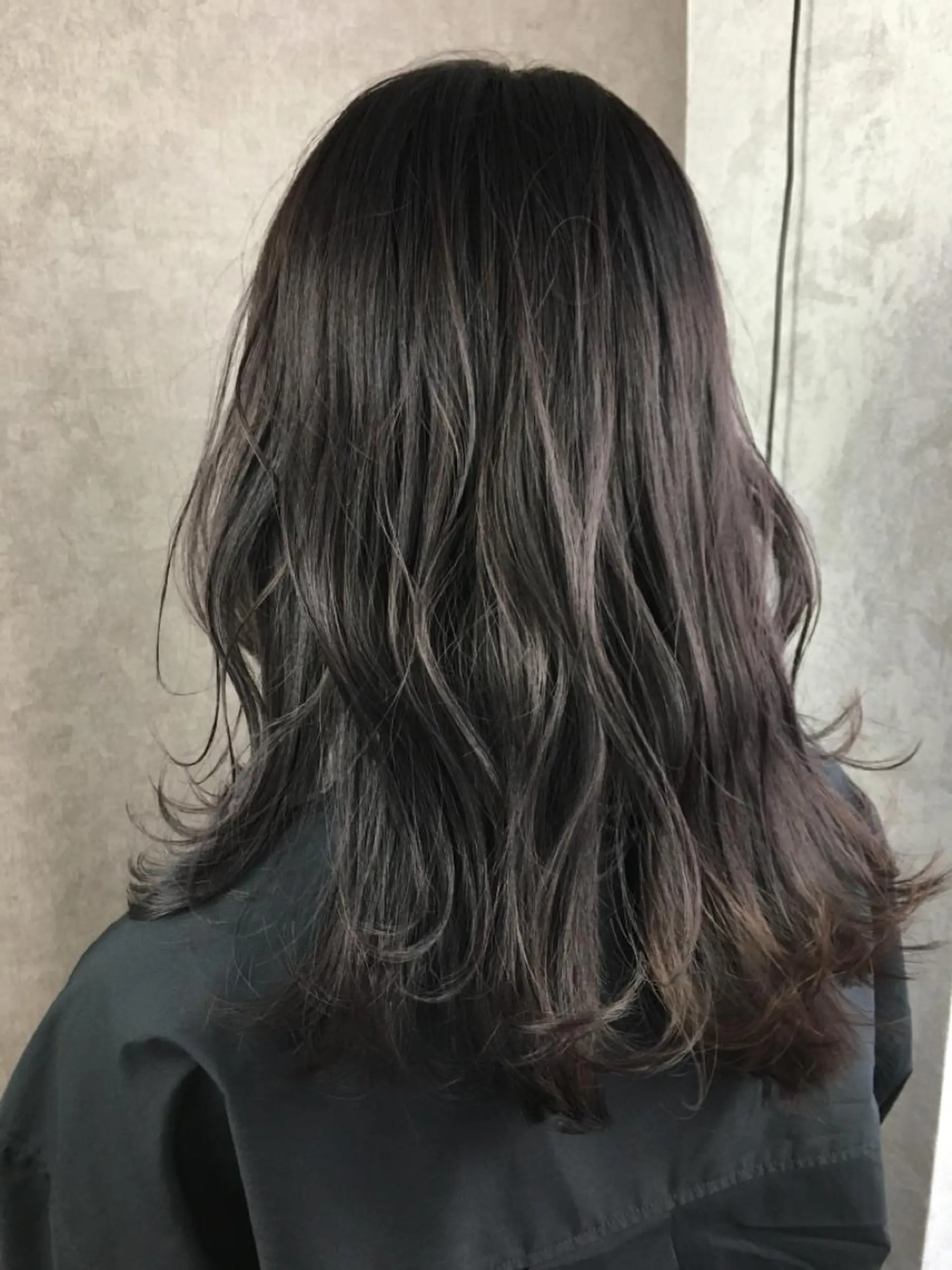 セミロング カラー ツイストスパイラル パーマ✂︎ KYOUのヘアスタイル