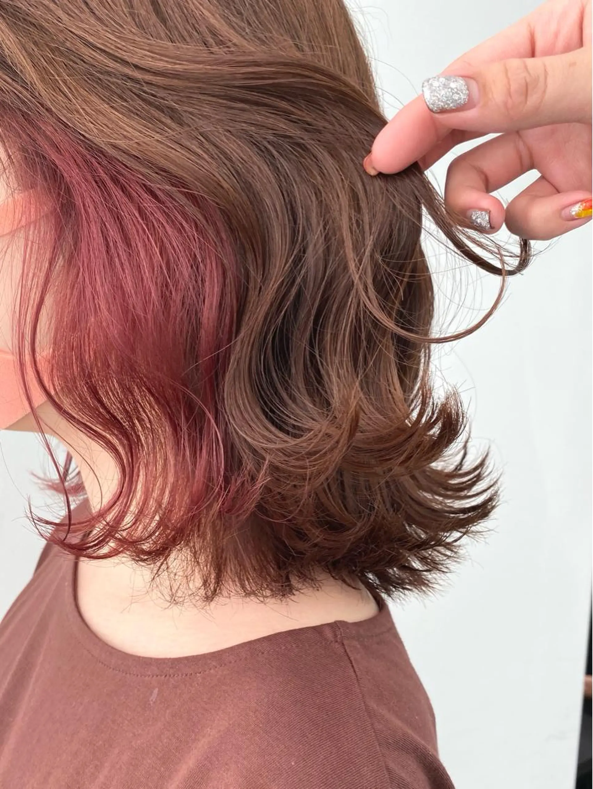 ミディアム カラー インナーカラー ピンクカラー momo所属・メンズヘアメイク 🩵Mayuki🩵のヘアスタイル