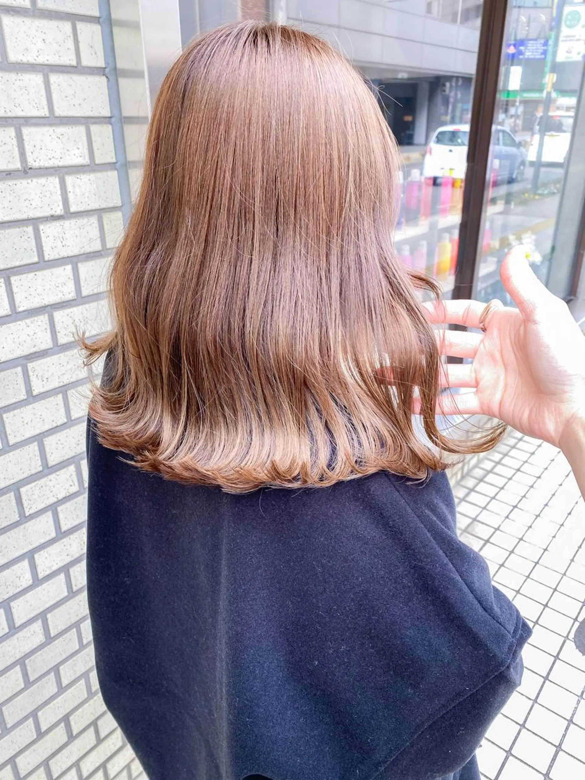 ミディアム カラー marble by KENJEのヘアスタイル