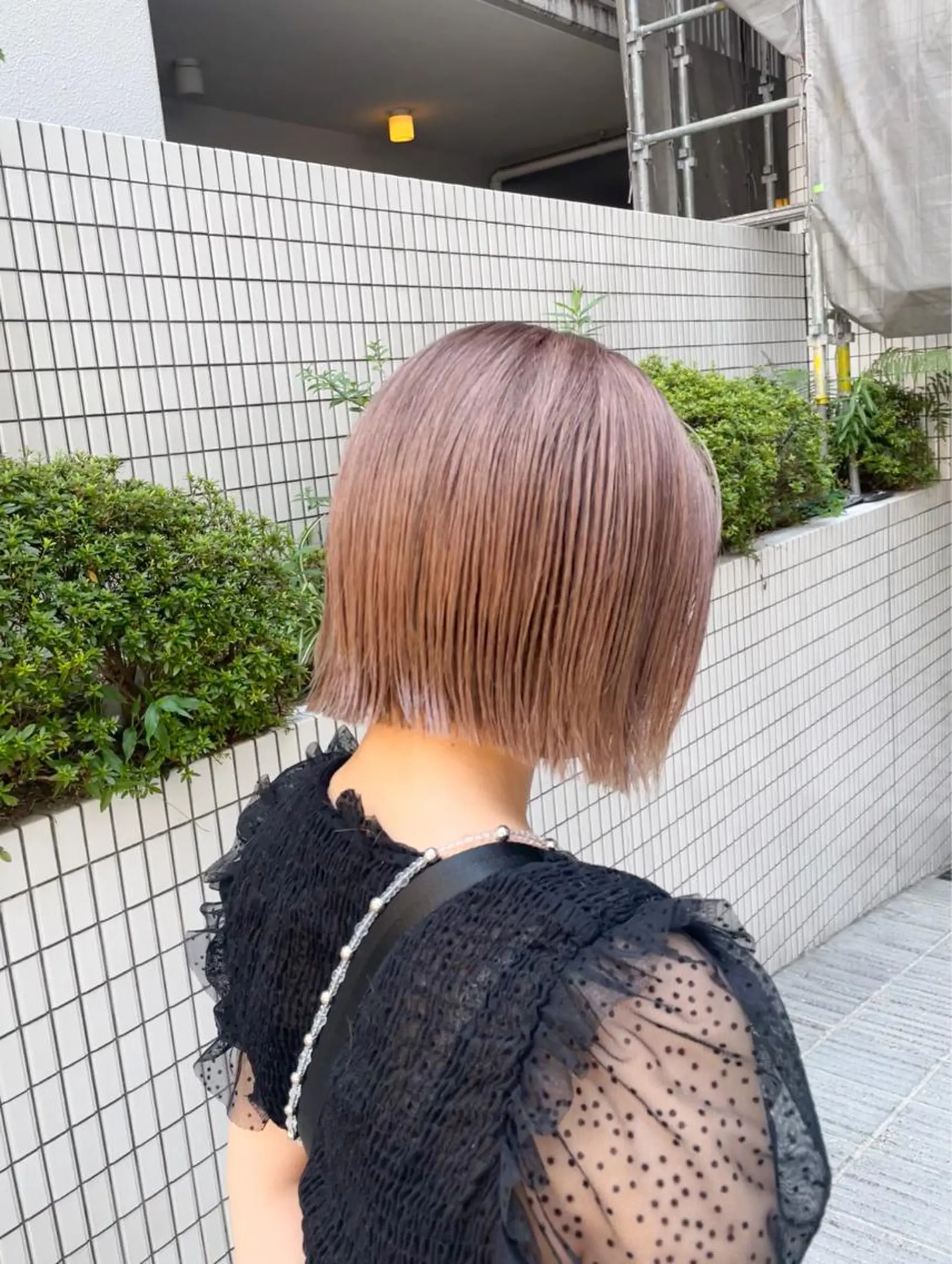 ショート カラー パーマ ヘアアレンジ キッズ ブリーチ ハイライトカラー ハイトーンカラー ハイライト ショートヘア 大人スタイル 太田のヘアスタイル