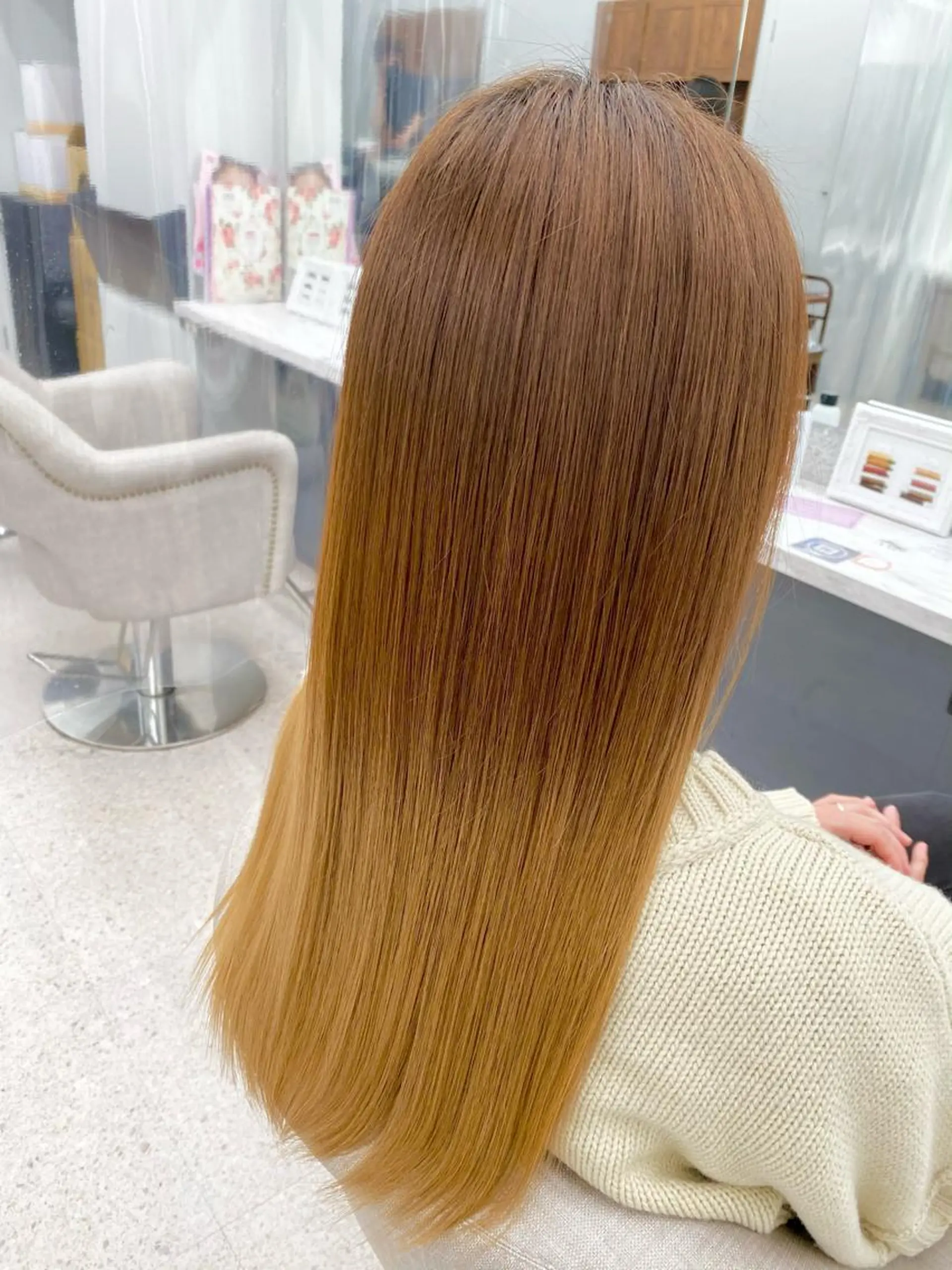 ロング カラー パーマ ヘアアレンジ キッズ ネイル マツエク・マツパ レイヤーカット/ 髪質改善/羽柴りくのヘアスタイル