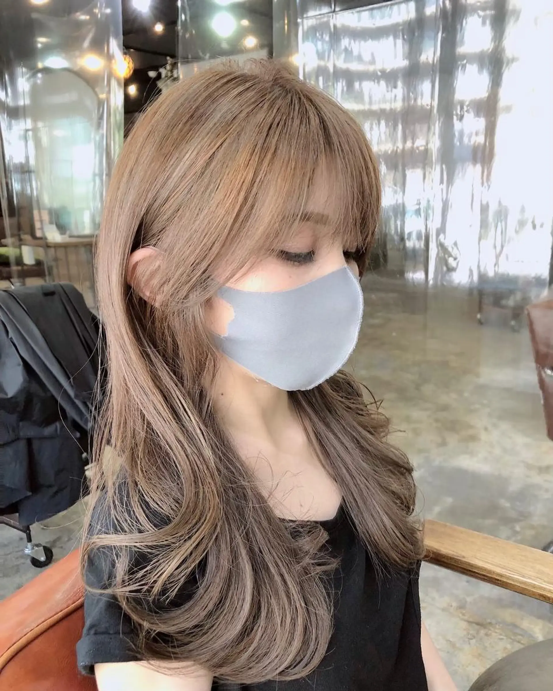 ロング カラー パーマ ヘアアレンジ アディクシーカラー アッシュ バレイヤージュ ベージュカラー ブリーチ newi 川崎店のヘアスタイル