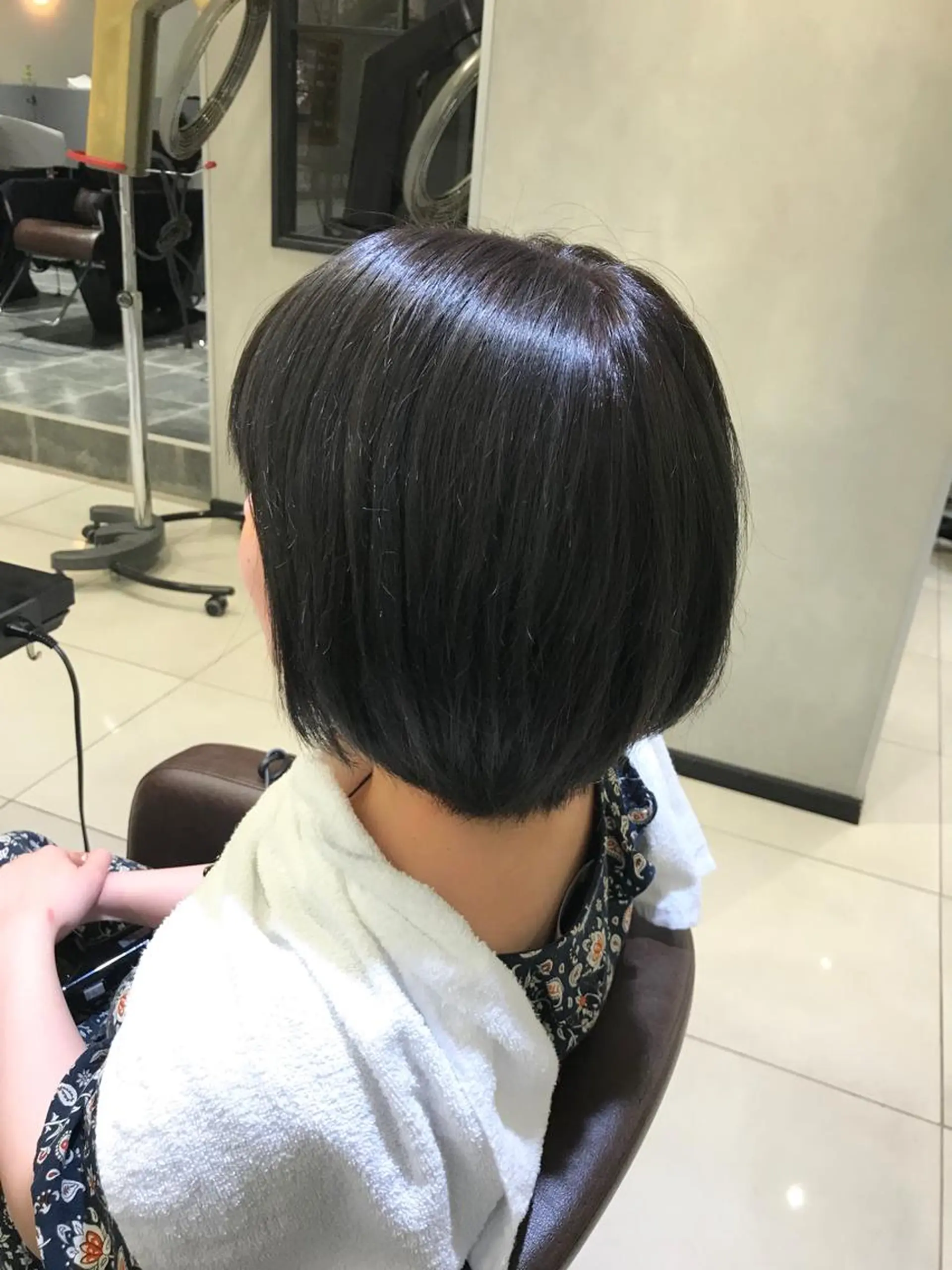 ショート カラー ショートボブ ダークグレー ボブ ショートヘア Renatus店長 金子裕美のヘアスタイル