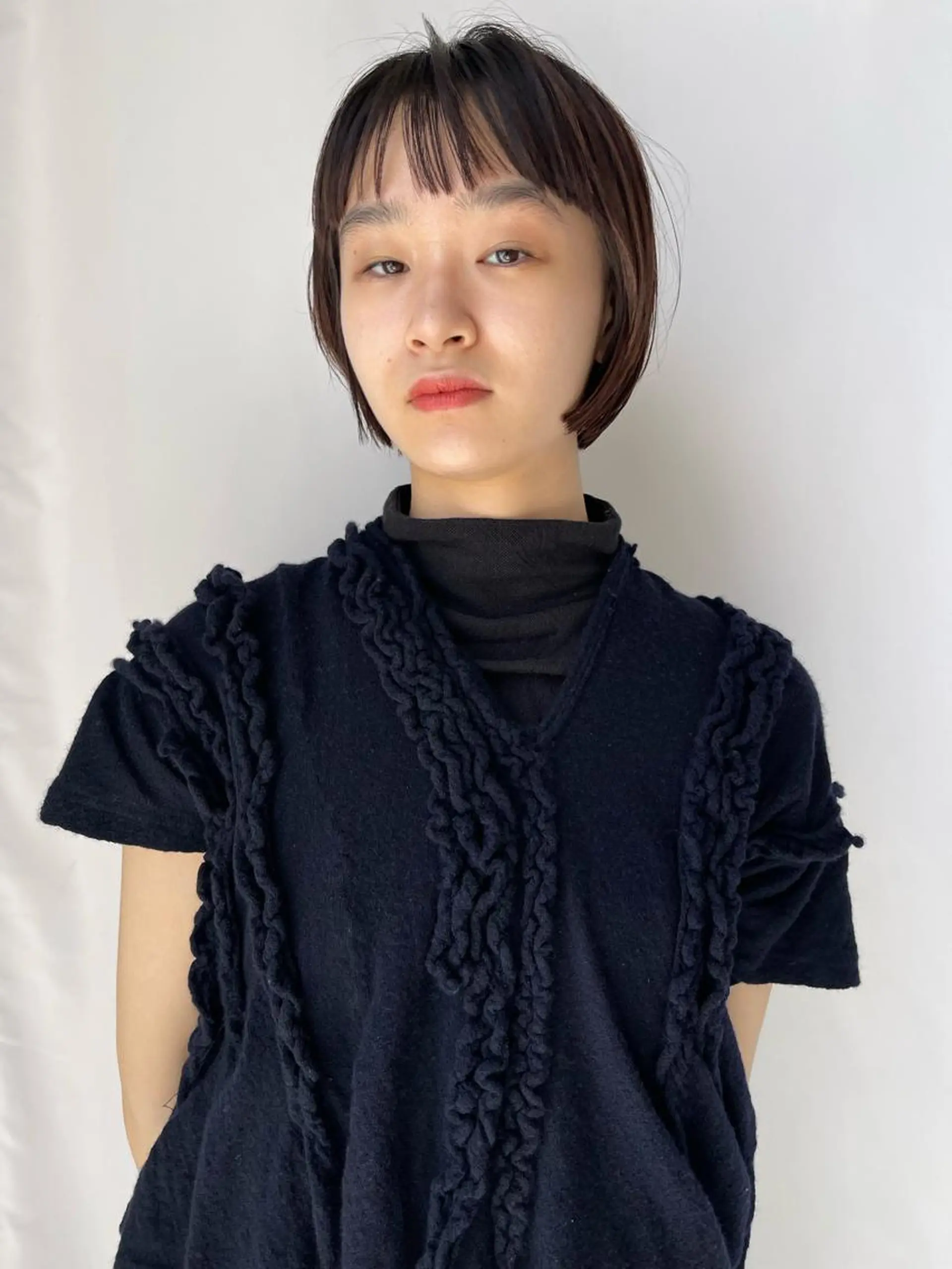 ショート oma　袮次金 鈴香のヘアスタイル