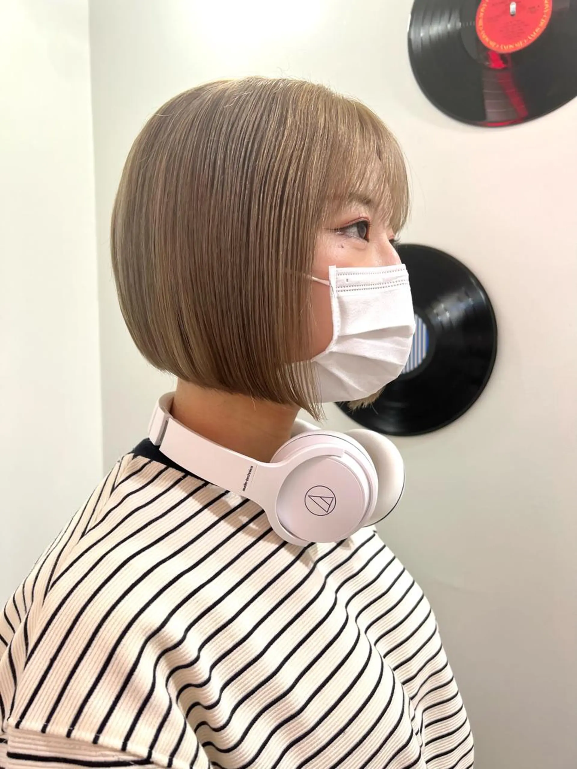 ショート カラー ヘアアレンジ 🧨ブリーチー×ボブ レイヤー💎じゅえるのヘアスタイル