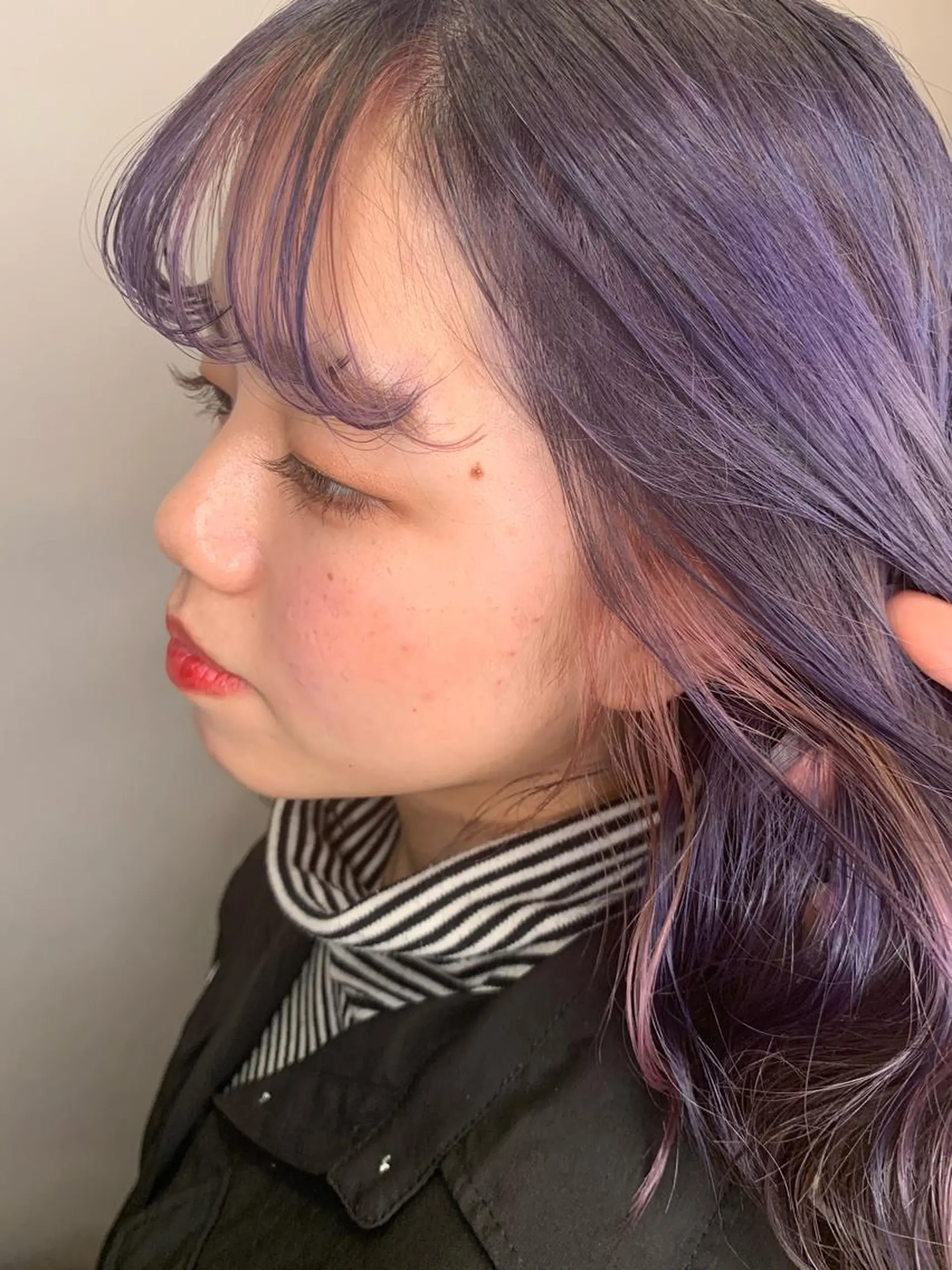 ミディアム ウスイ ハルカのヘアスタイル