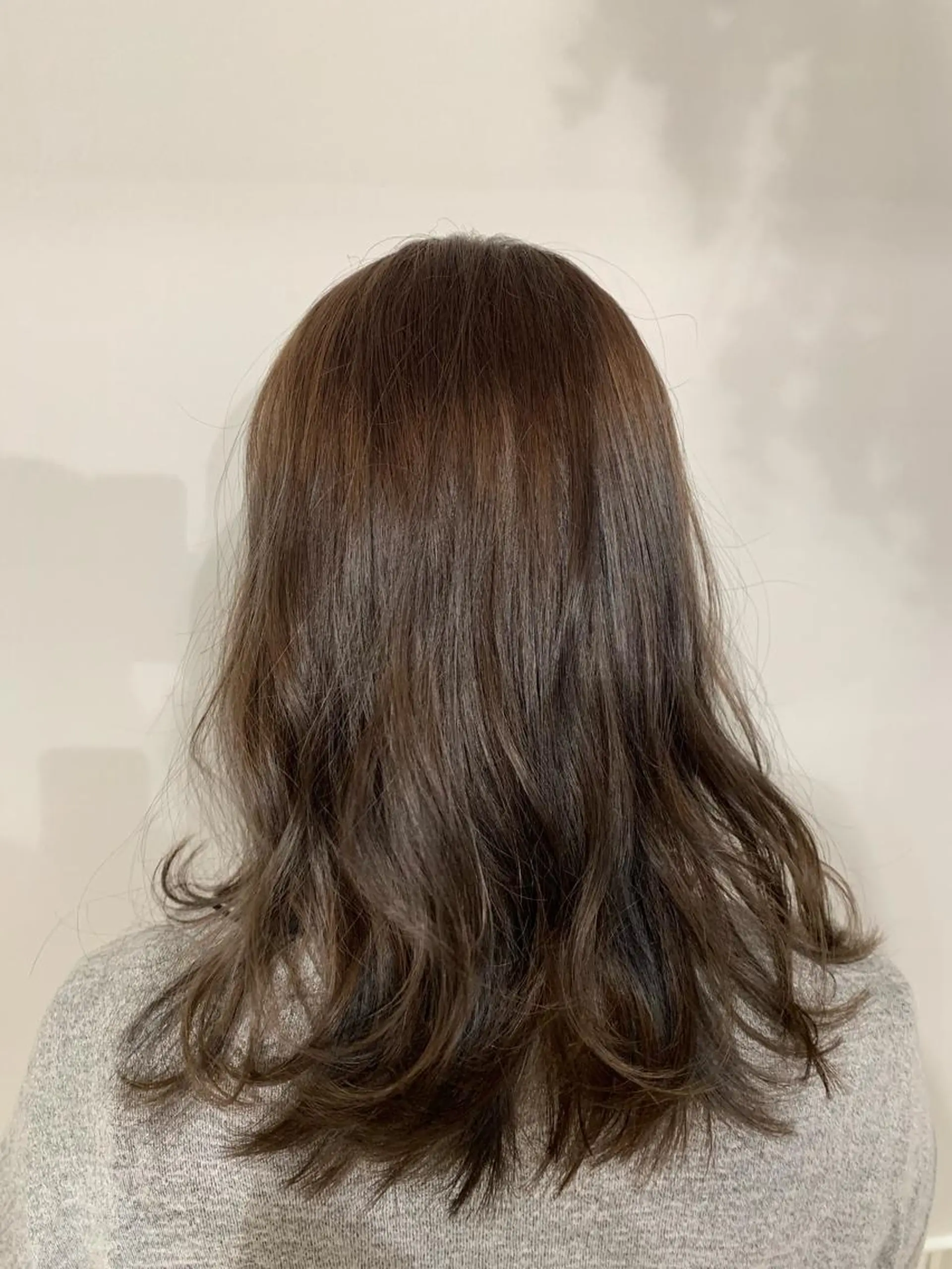 セミロング カラー パーマ ヘアアレンジ 加藤 綾華のヘアスタイル