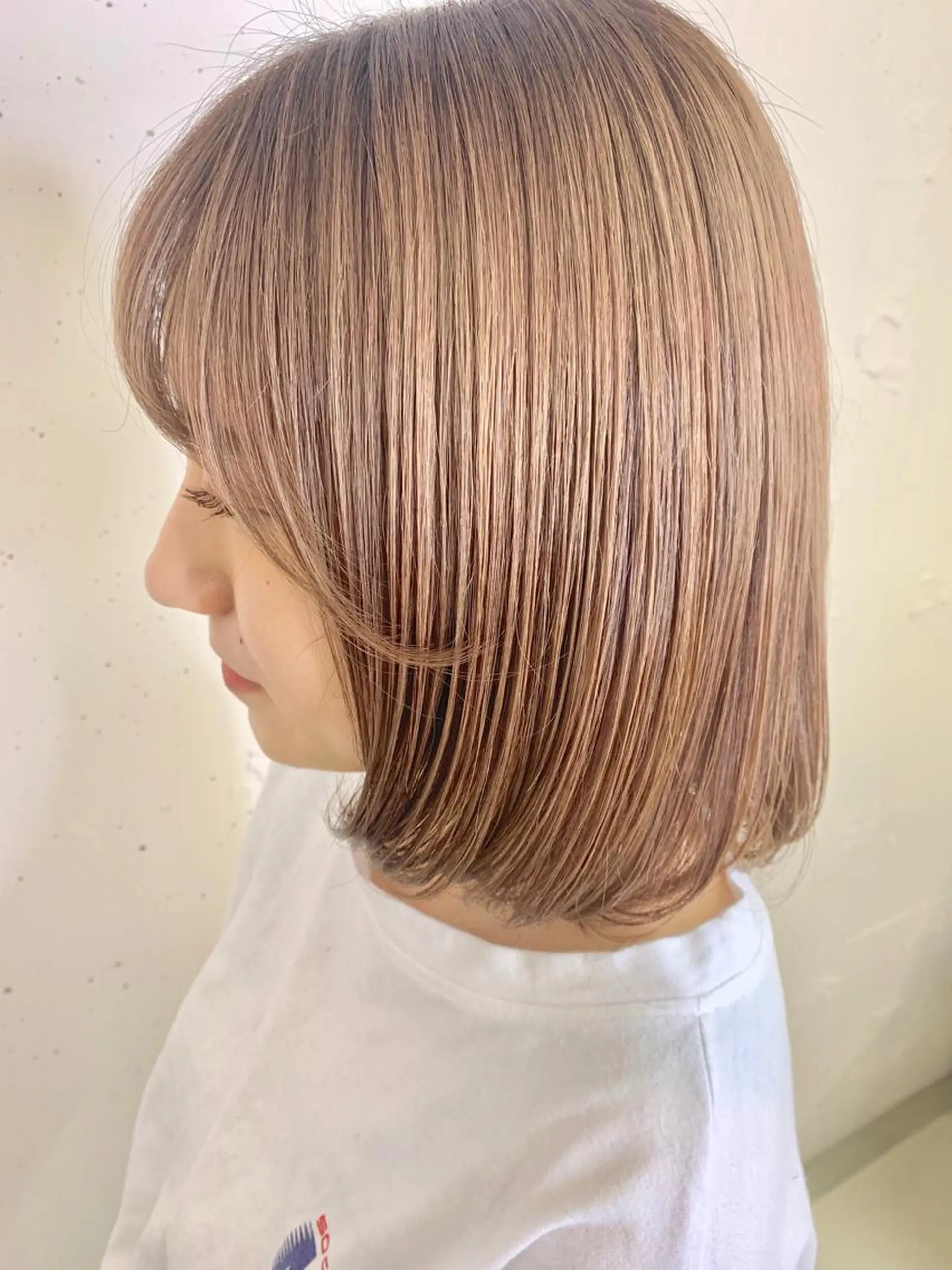 ミディアム カラー raika .のヘアスタイル