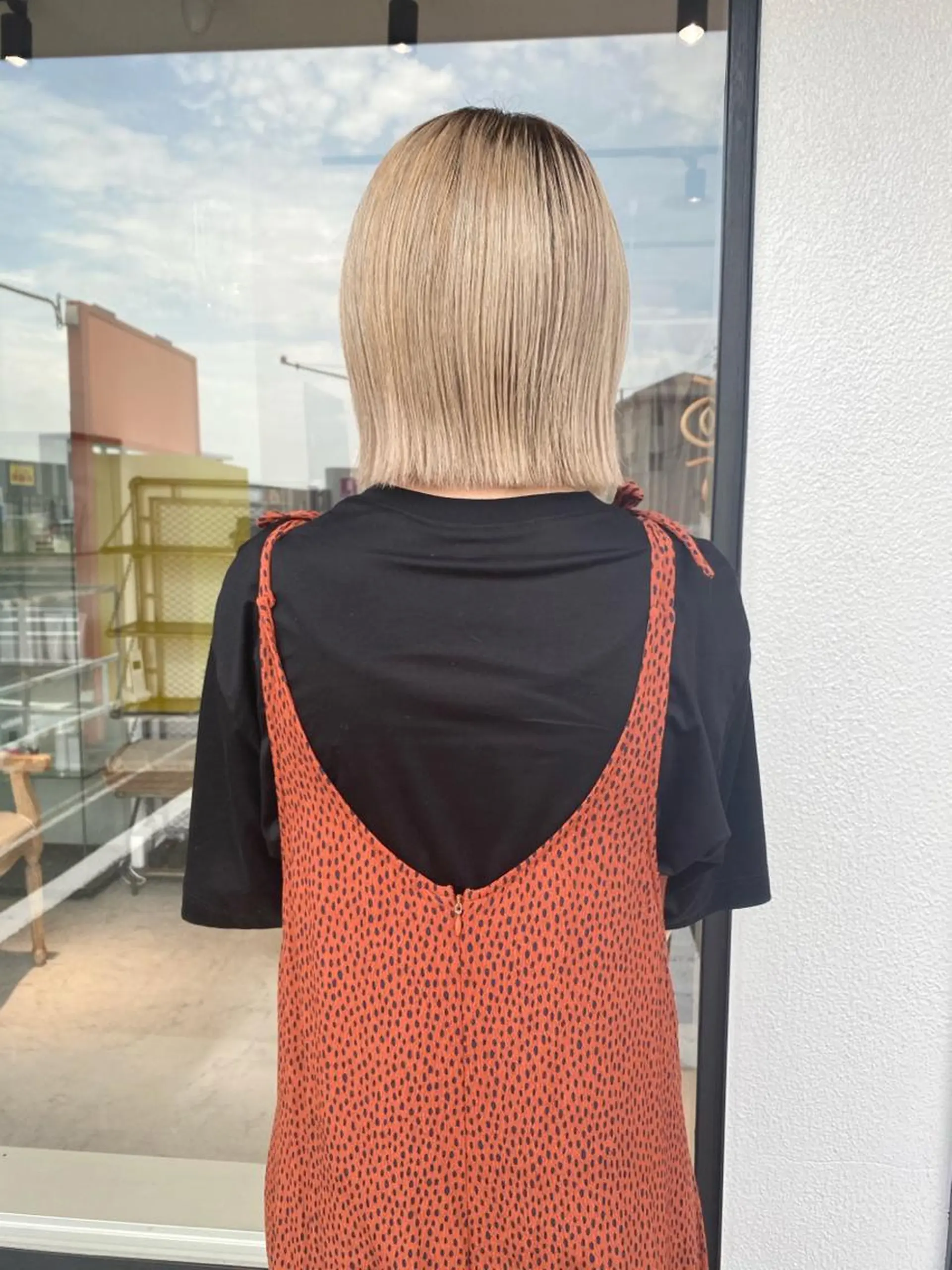 ミディアム カラー 藤井 貴美子のヘアスタイル