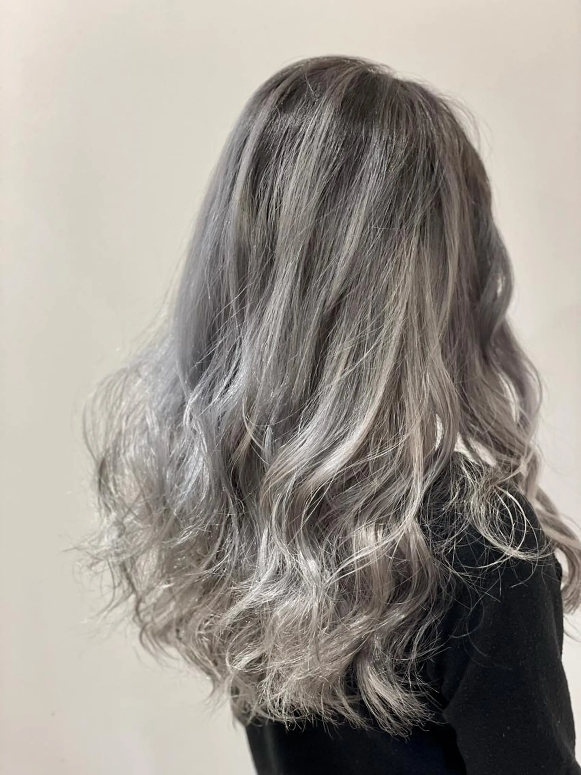 セミロング カラー ヘアアレンジ ヘアカラー 髪質改善×ハイトーン 中田啄也のヘアスタイル