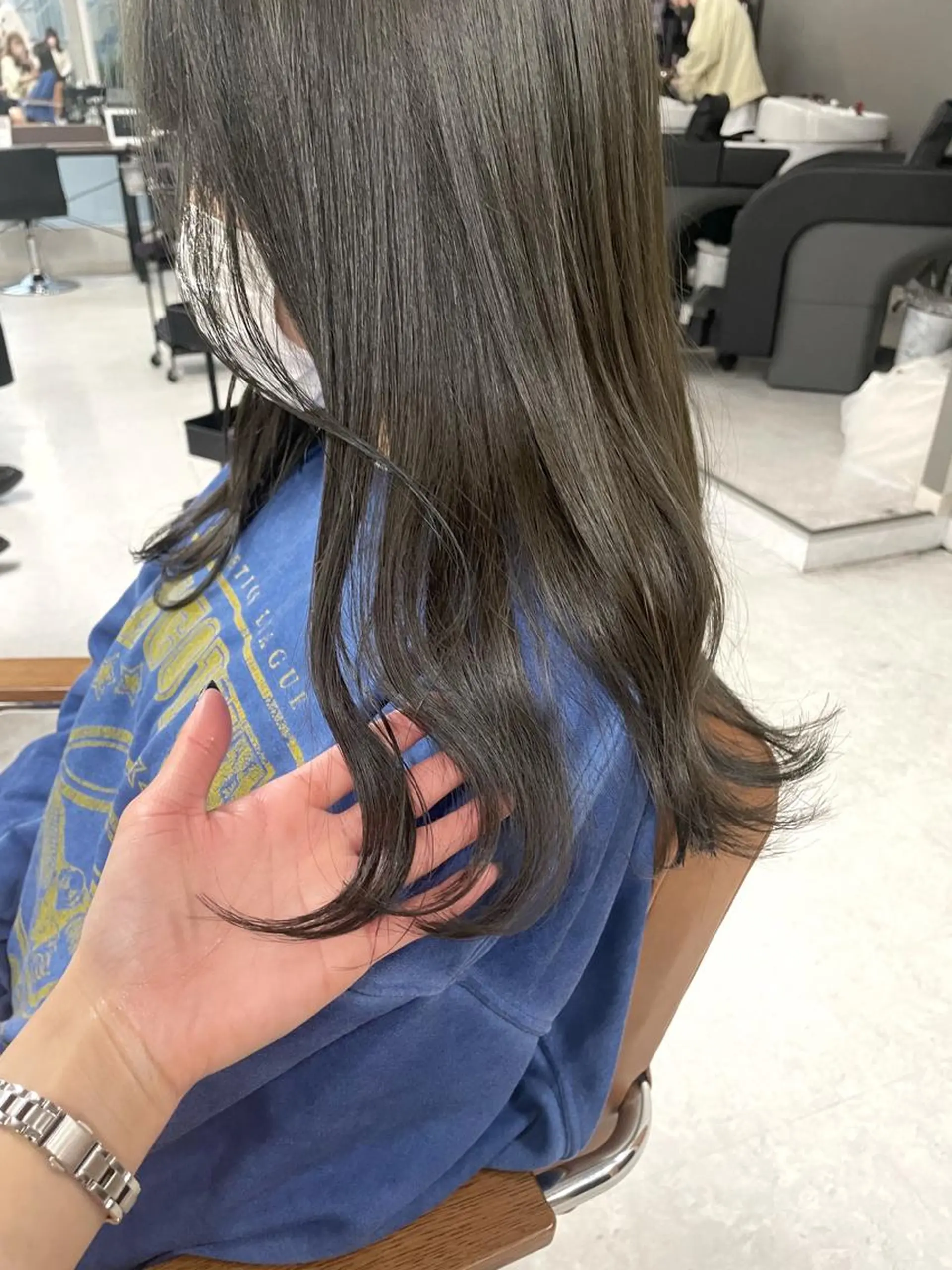 セミロング カラー ヘアアレンジ 🌷FUKA🌷 まろやかハイトーンのヘアスタイル
