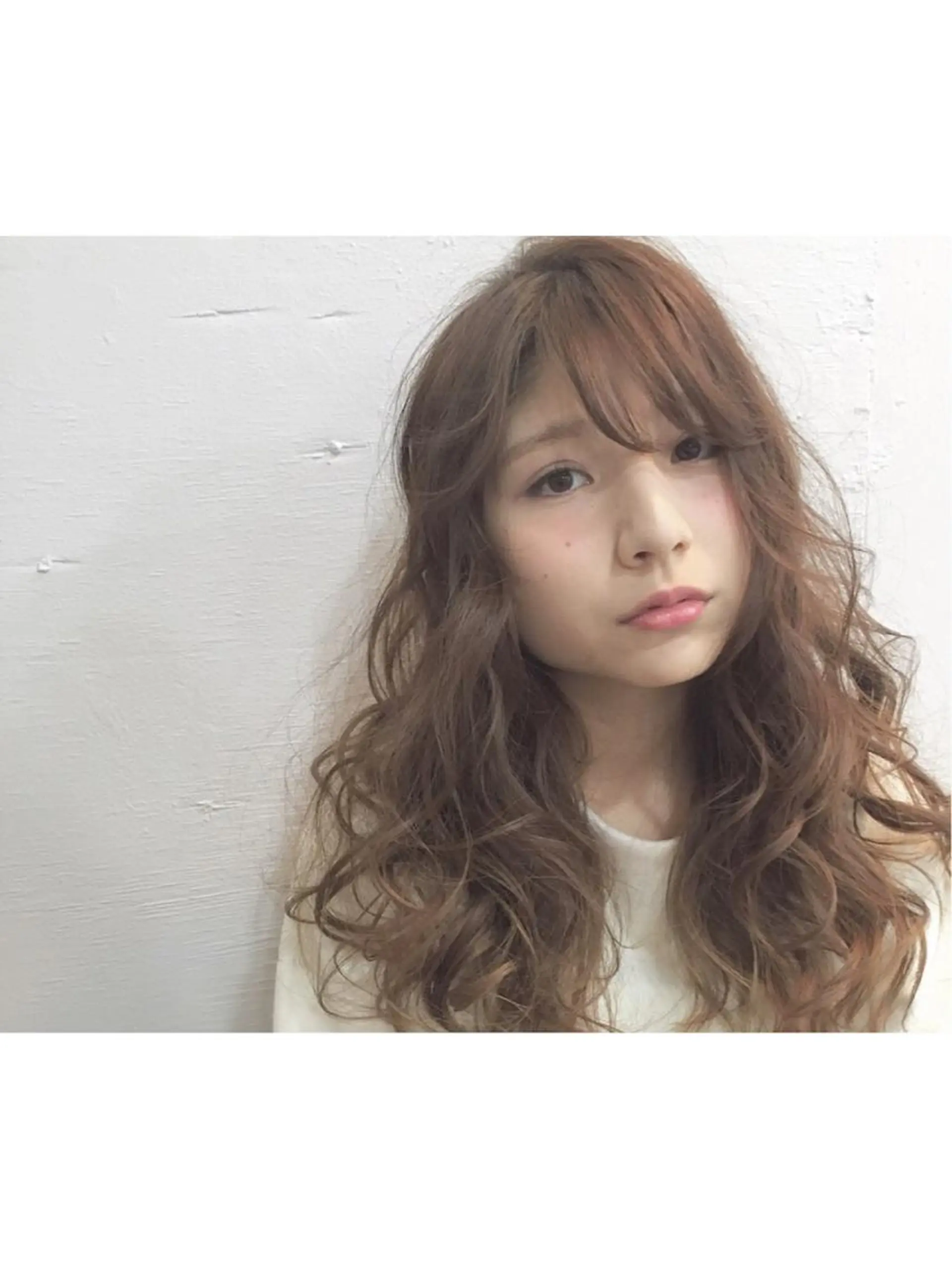 ロング 太田 有香のヘアスタイル
