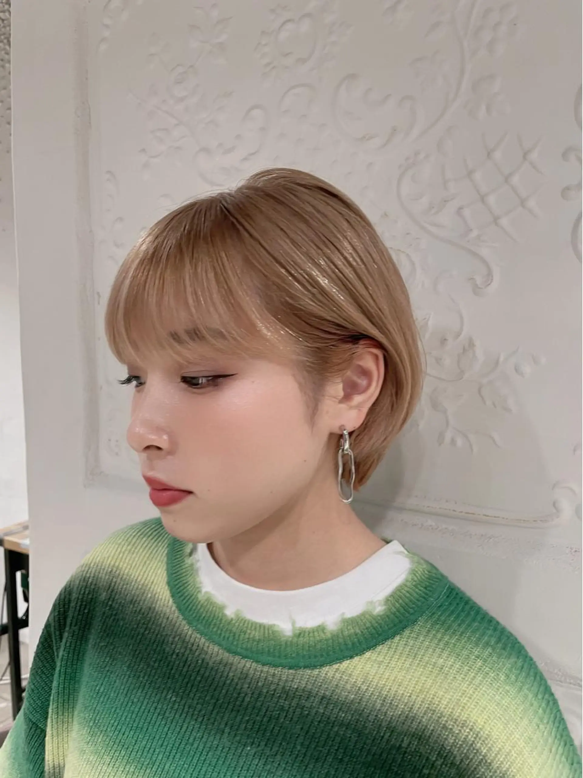 ショート カラー ブリーチ HINA🎀韓国ヘア エクステ/小顔カットのヘアスタイル