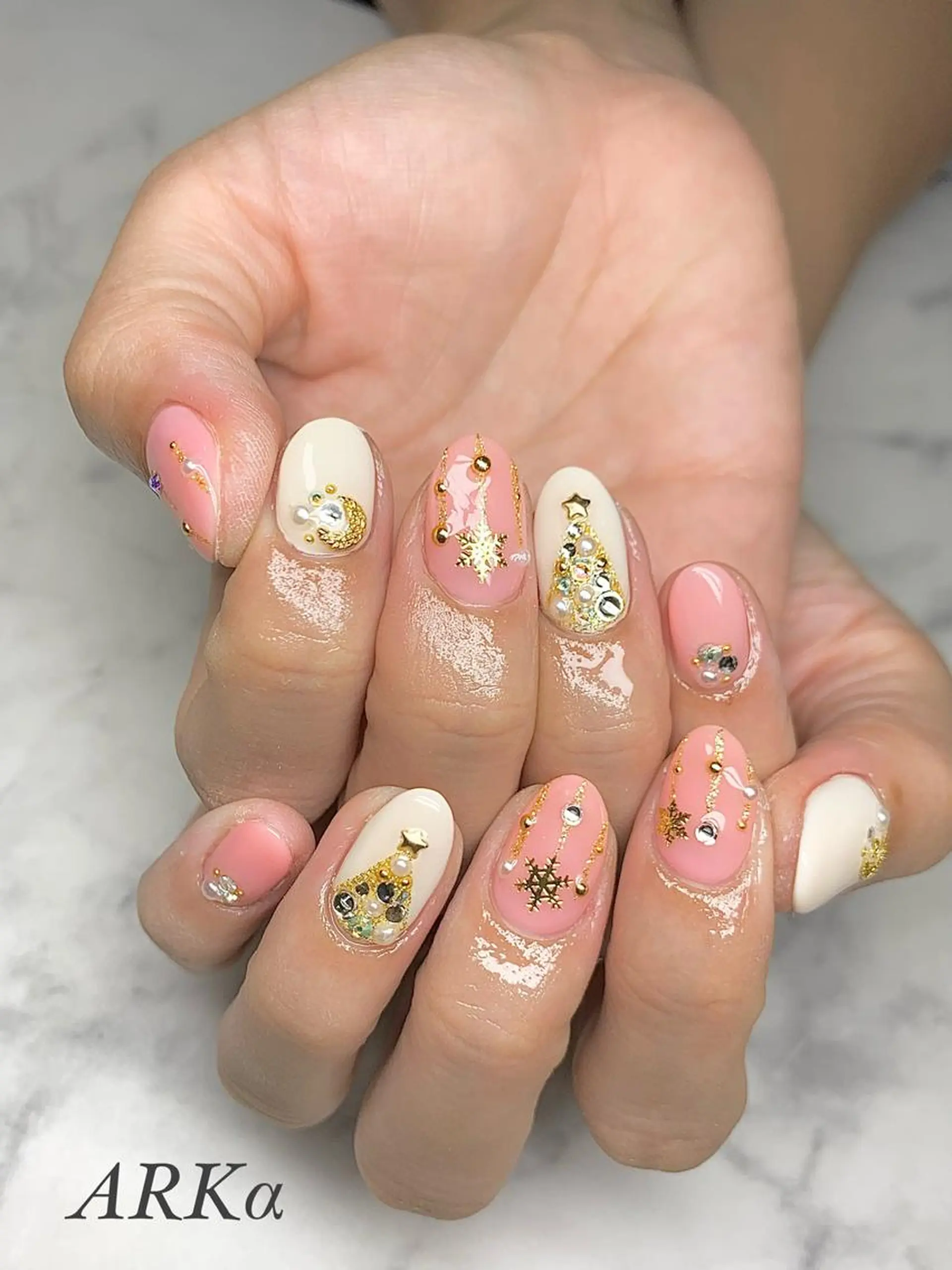 ミディアム ネイル ハンドネイル Nailsalon ARKαのネイルデザイン