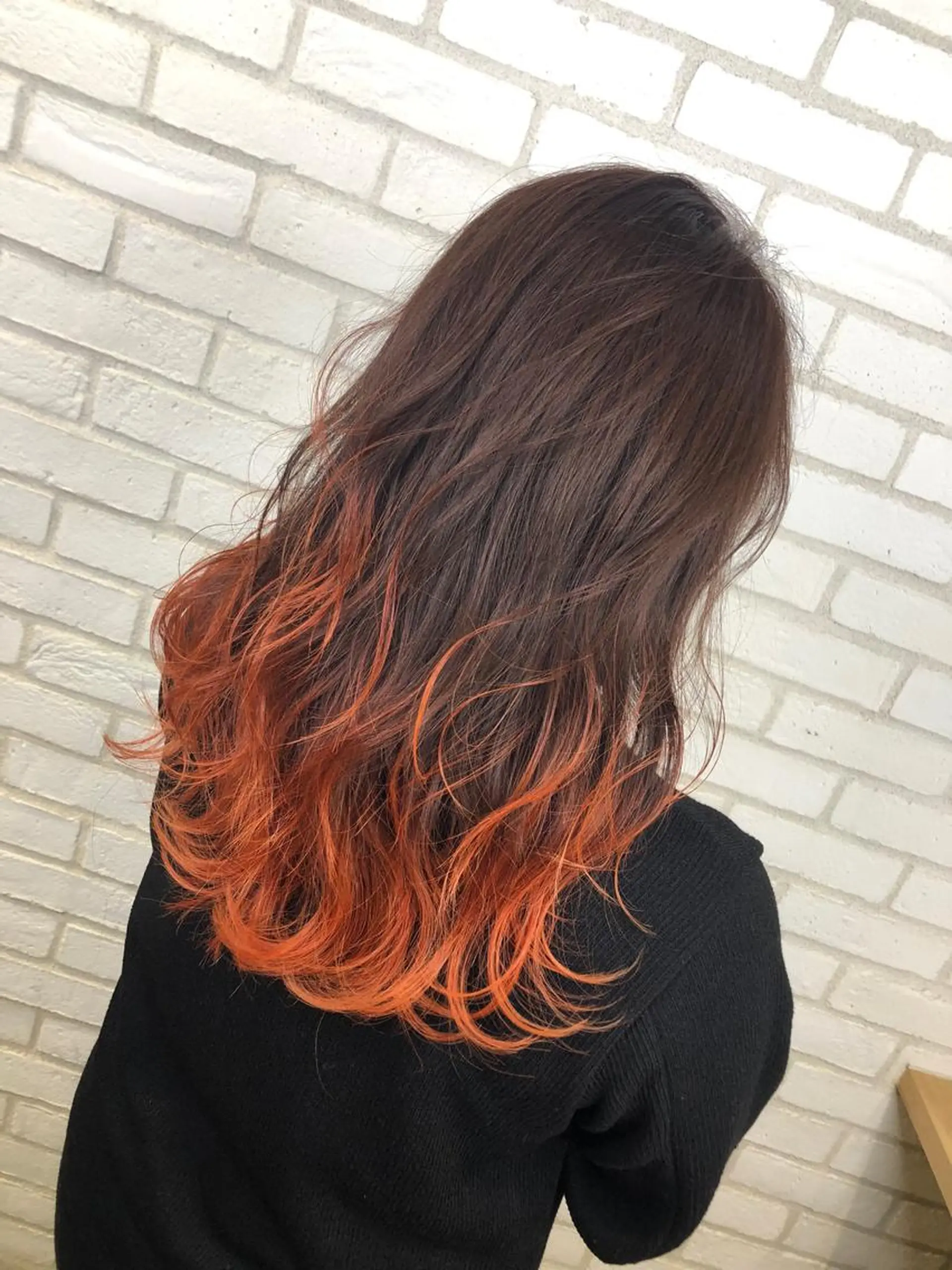 ミディアム カラー 小島 侑衣のヘアスタイル