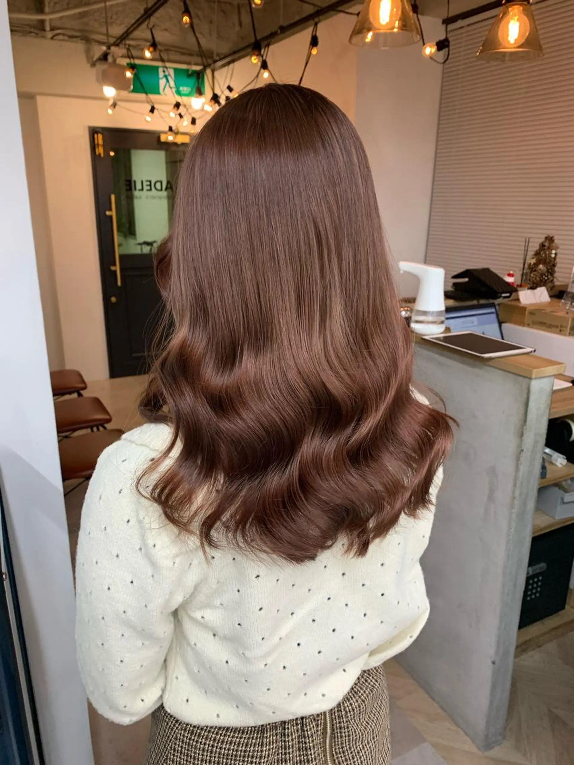 セミロング カラー ベージュカラー ミルクティーベージュ 韓国風ヘア 🌸MAYU🌸 ハイトーン➕レイヤーのヘアスタイル