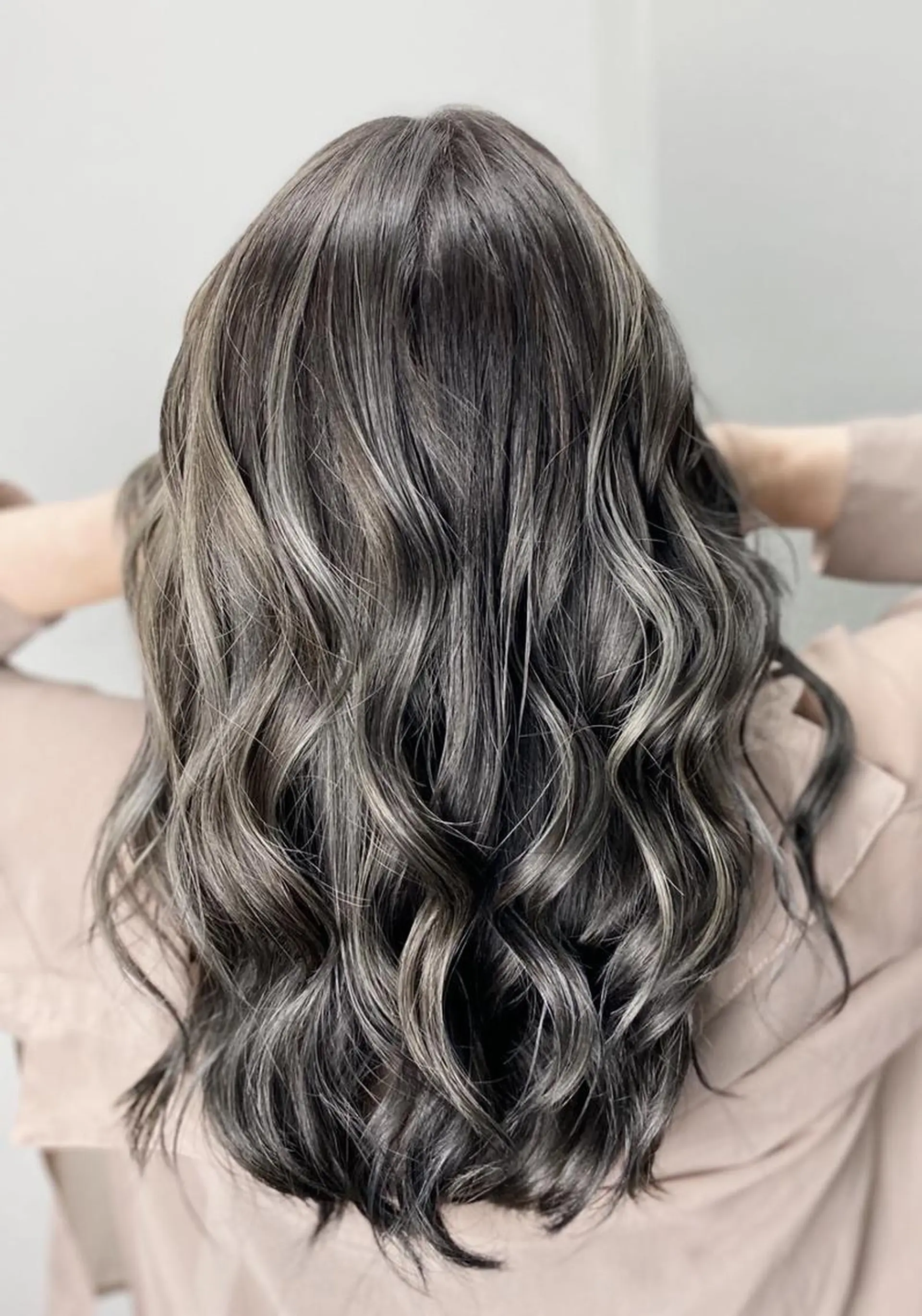 ロング ネイル カラー パーマ ヘアアレンジ マツエク・マツパ メンズ キッズ 🧡可愛い色落ち🧡 ハイトーン特化🧡のヘアスタイル