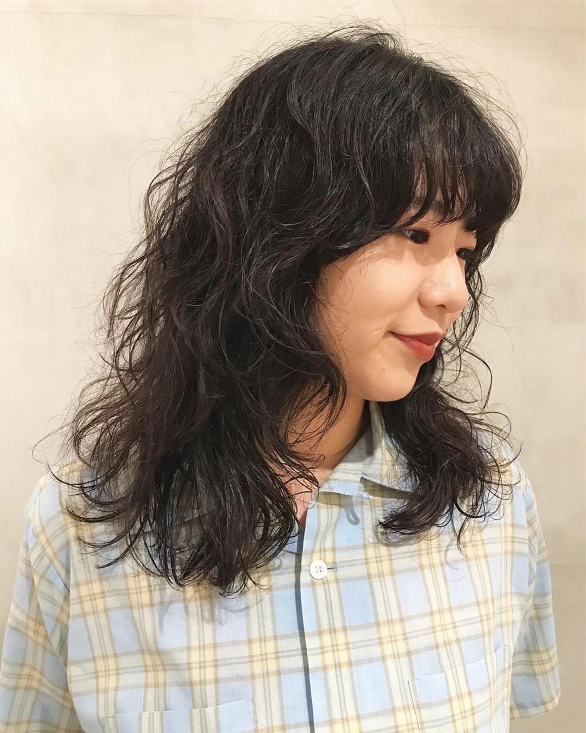 ミディアム パーマ ミディアムパーマ レイヤーカット カット パーマ トリートメント 優作 〜圧倒的信頼〜のヘアスタイル