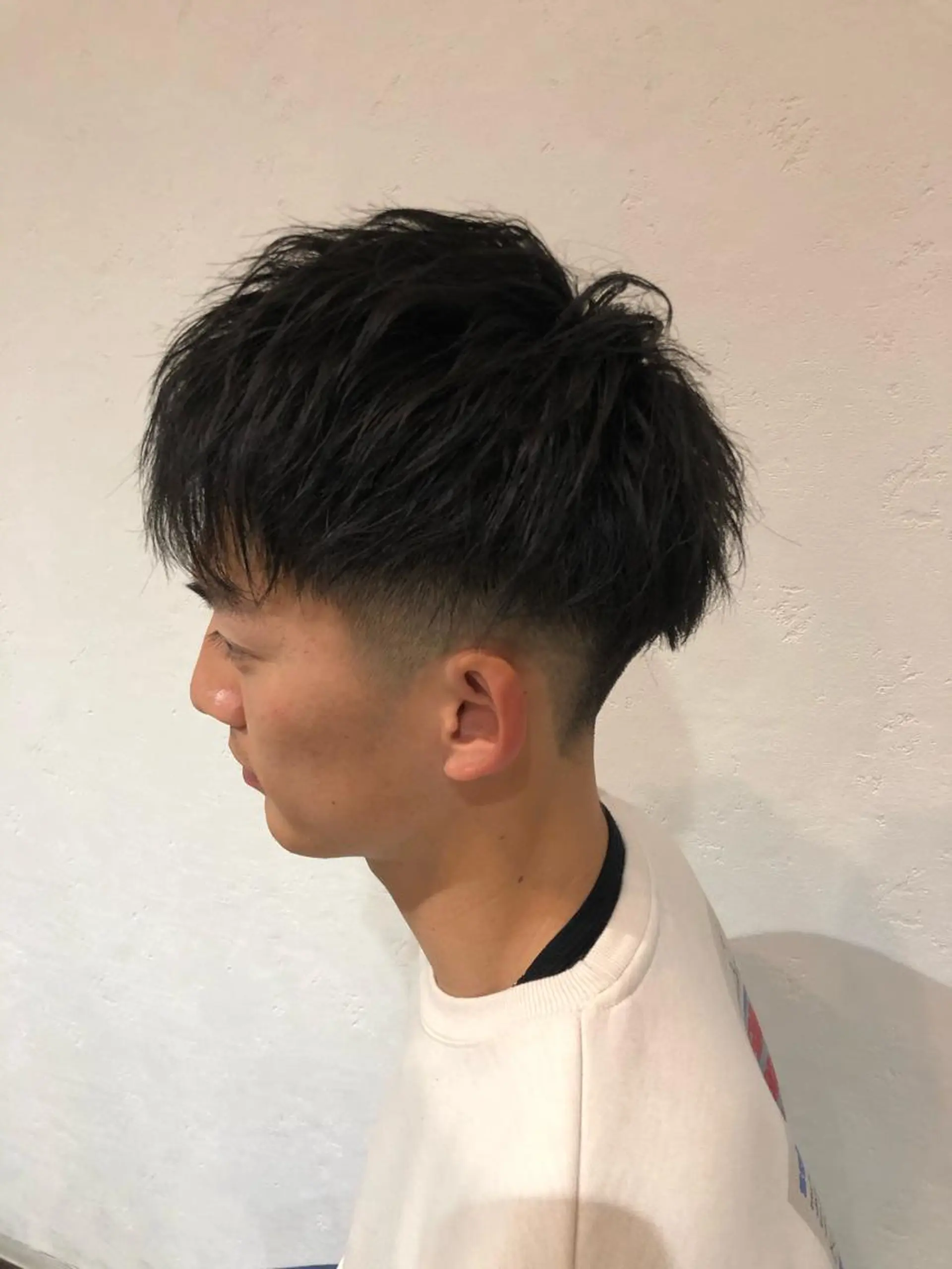 ショート メンズ フェードカット 刈り上げ 中村 玲美のヘアスタイル