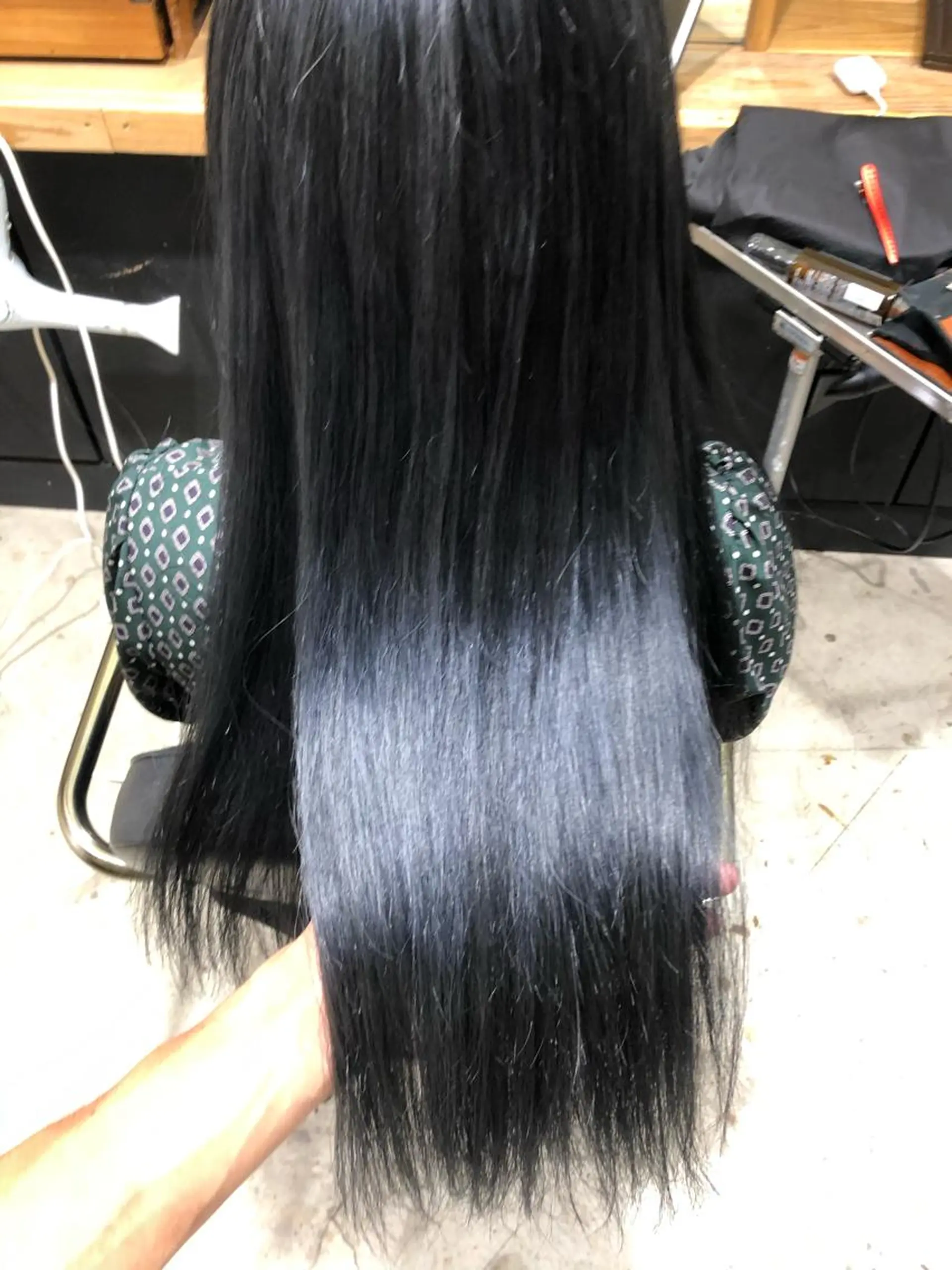 ロング カラー ベージュカラー ブルーカラー ブルーグレー ブルーグレージュ グレージュ 舘野 太嘉宏のヘアスタイル