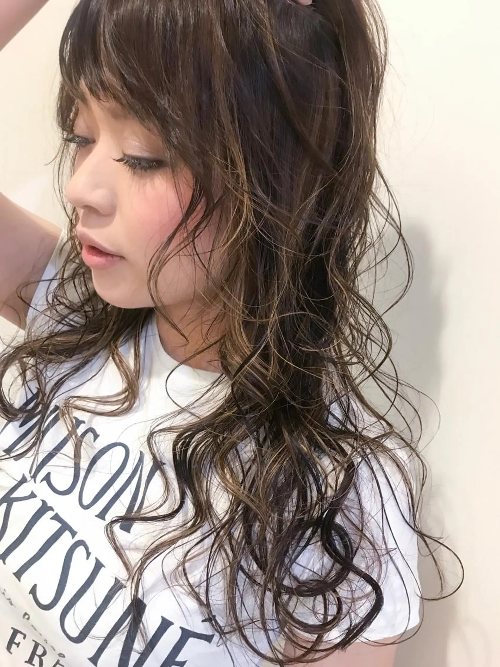 ロング カラー ハイライトカラー ハイライト 横浜🍒ルーツカラー エクステ／RIEのヘアスタイル