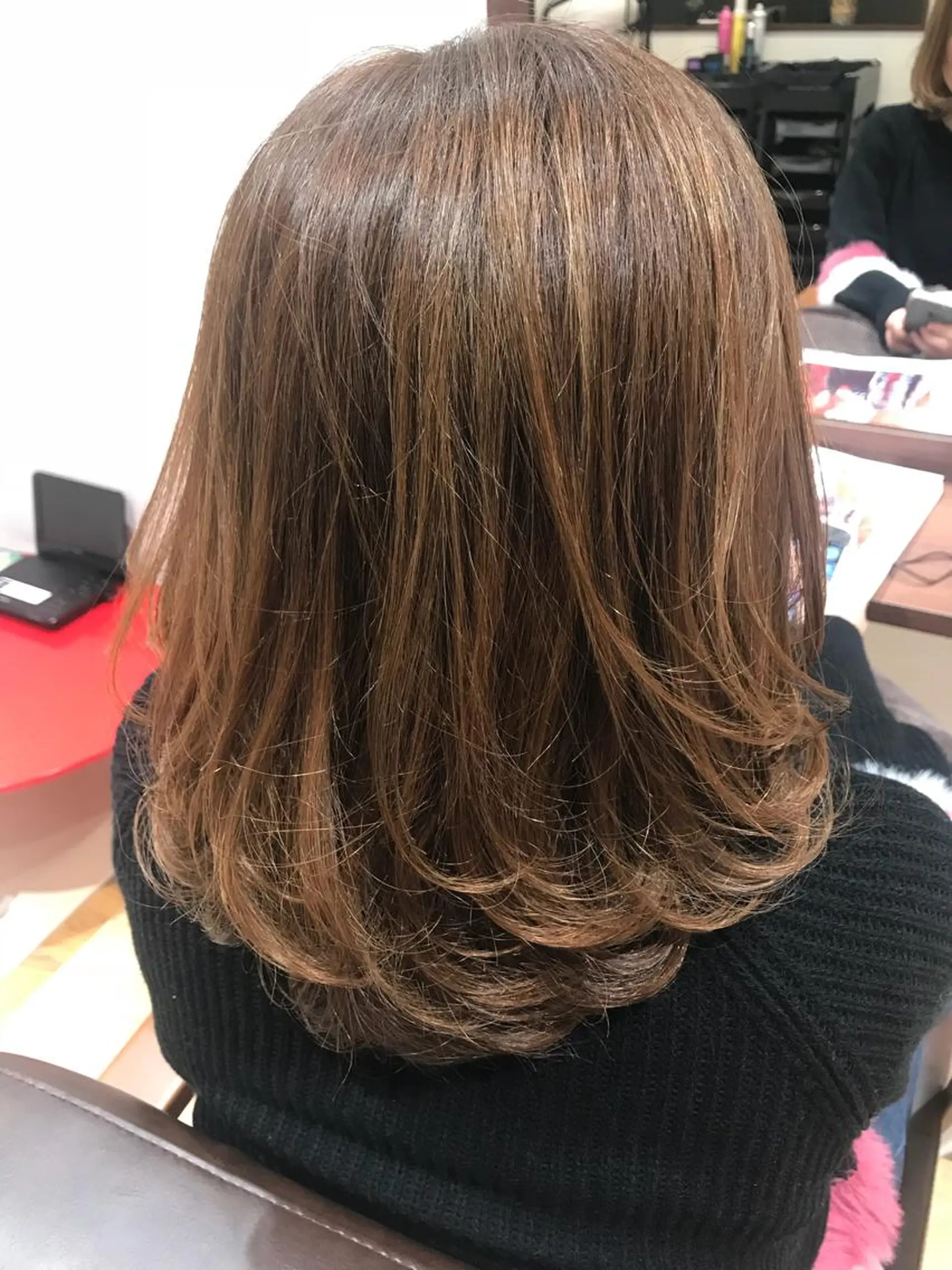 セミロング カラー 川畑 ゆうたのヘアスタイル