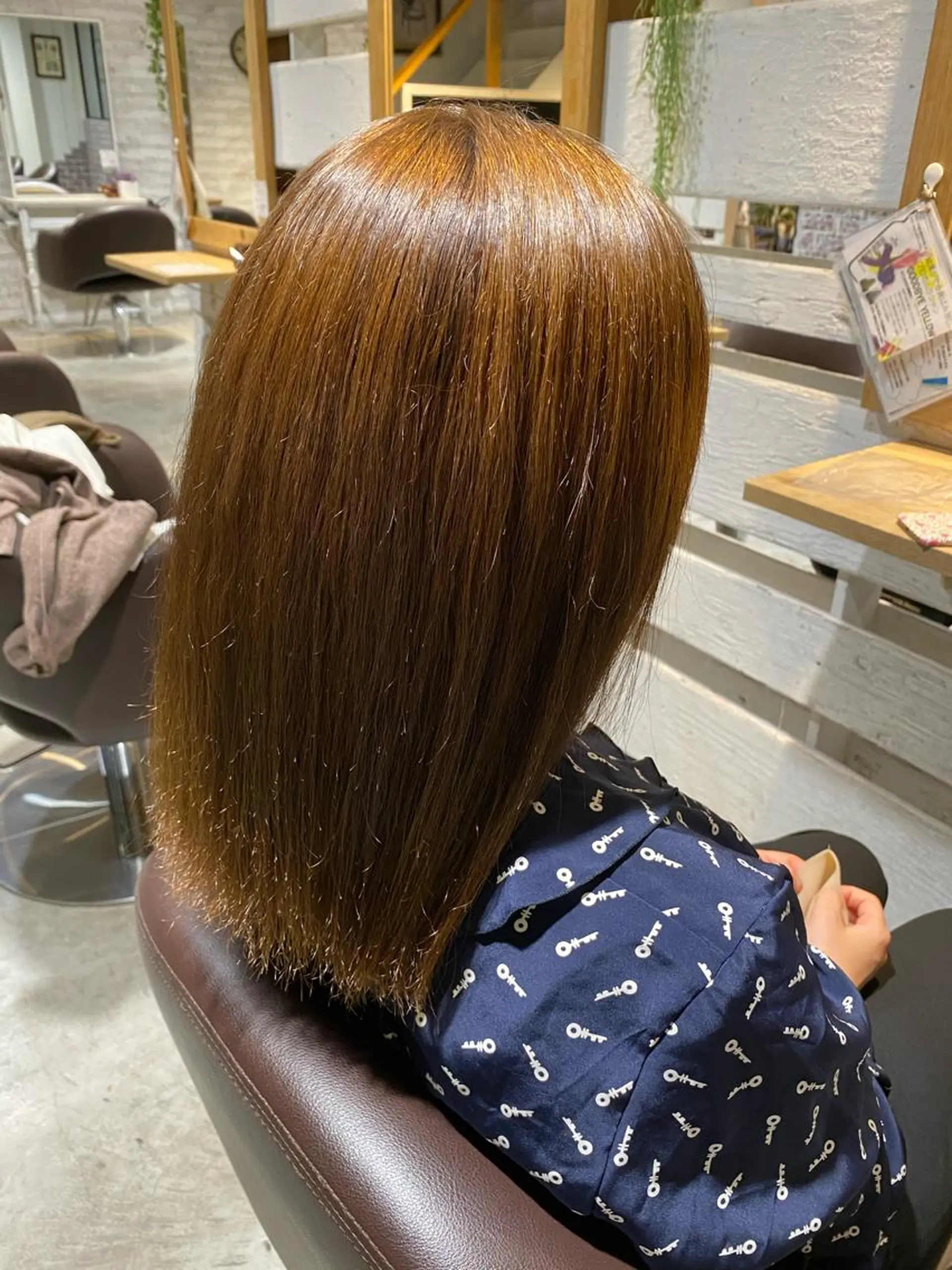 セミロング カット 縮毛矯正 長濱 俊のヘアスタイル