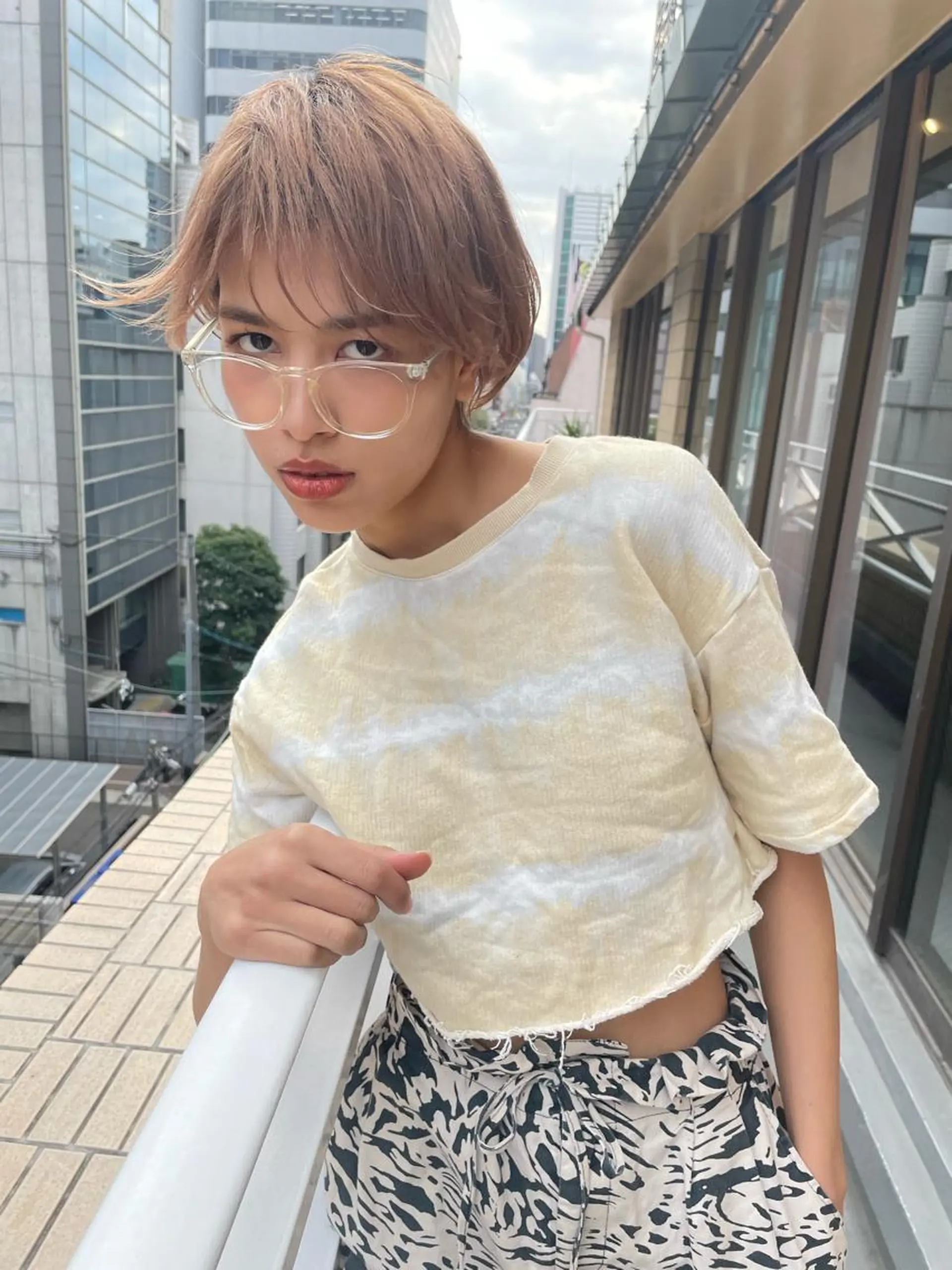 ショート カラー ショートボブ ブリーチ ボルドーカラー ボブ 外国人風カラー ヘアカラー ショート/ボブ/ 心斎橋/宮脇美奈のヘアスタイル