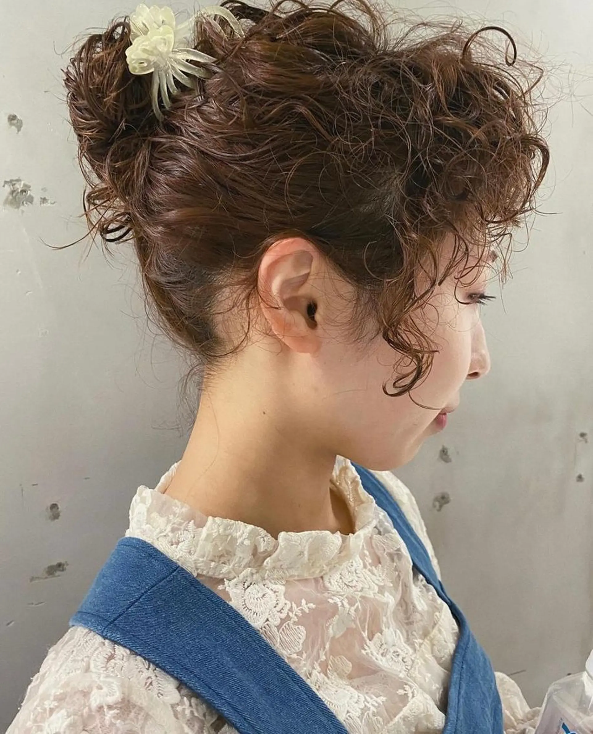 ミディアム カラー 浅見 文音のヘアスタイル