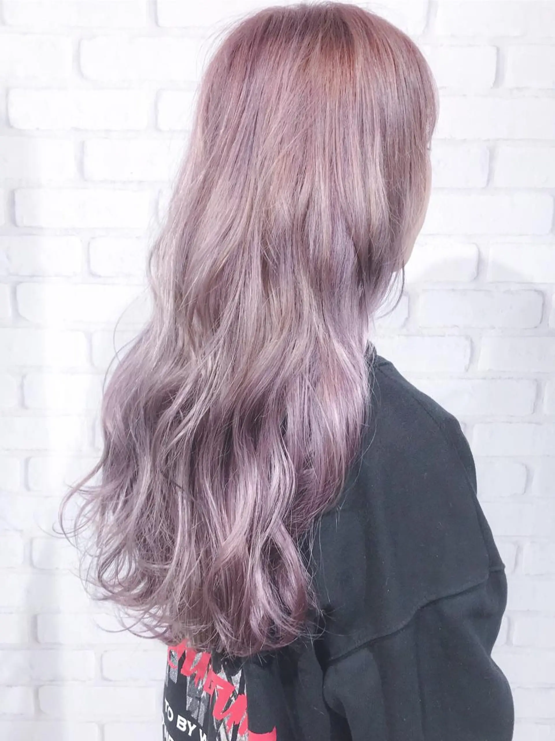 ロング カラー ハイトーンカラー ピンクカラー エクステ(レミー毛) NINEのヘアスタイル