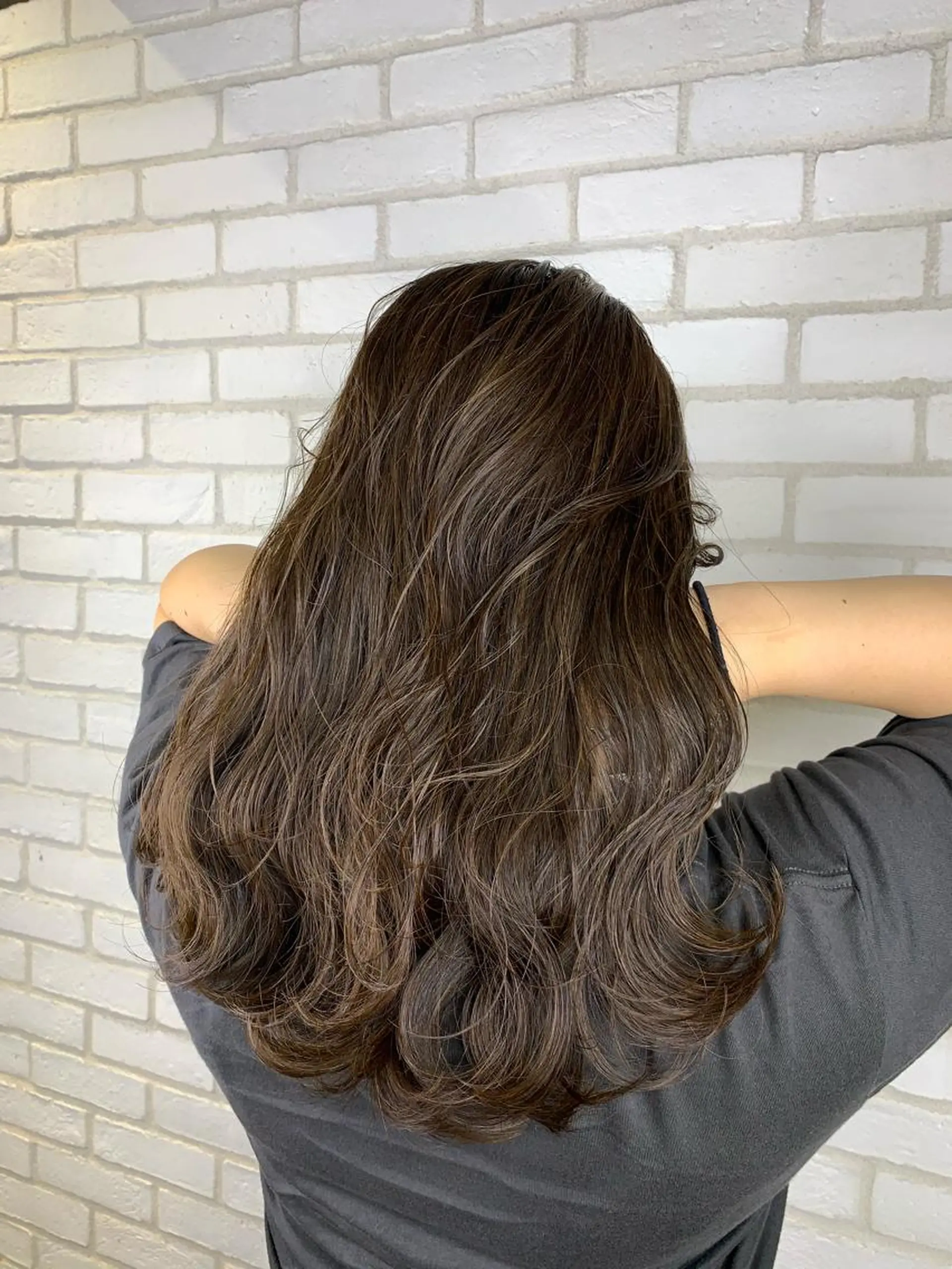 ロング カラー ハイライトカラー ハイライト takumi Hのヘアスタイル