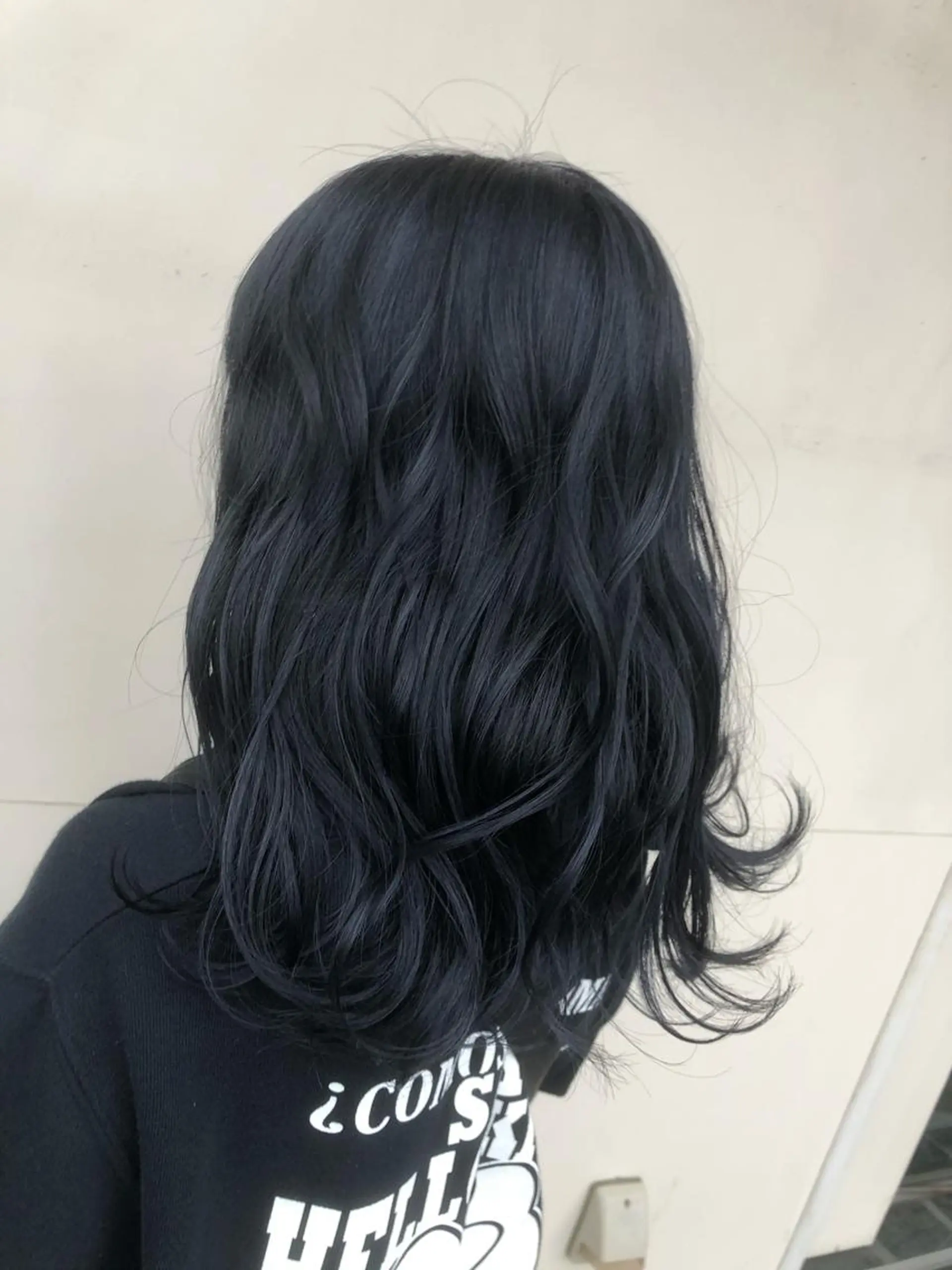 ロング カラー ネイビーカラー 艶髪職人 山本隼正のヘアスタイル