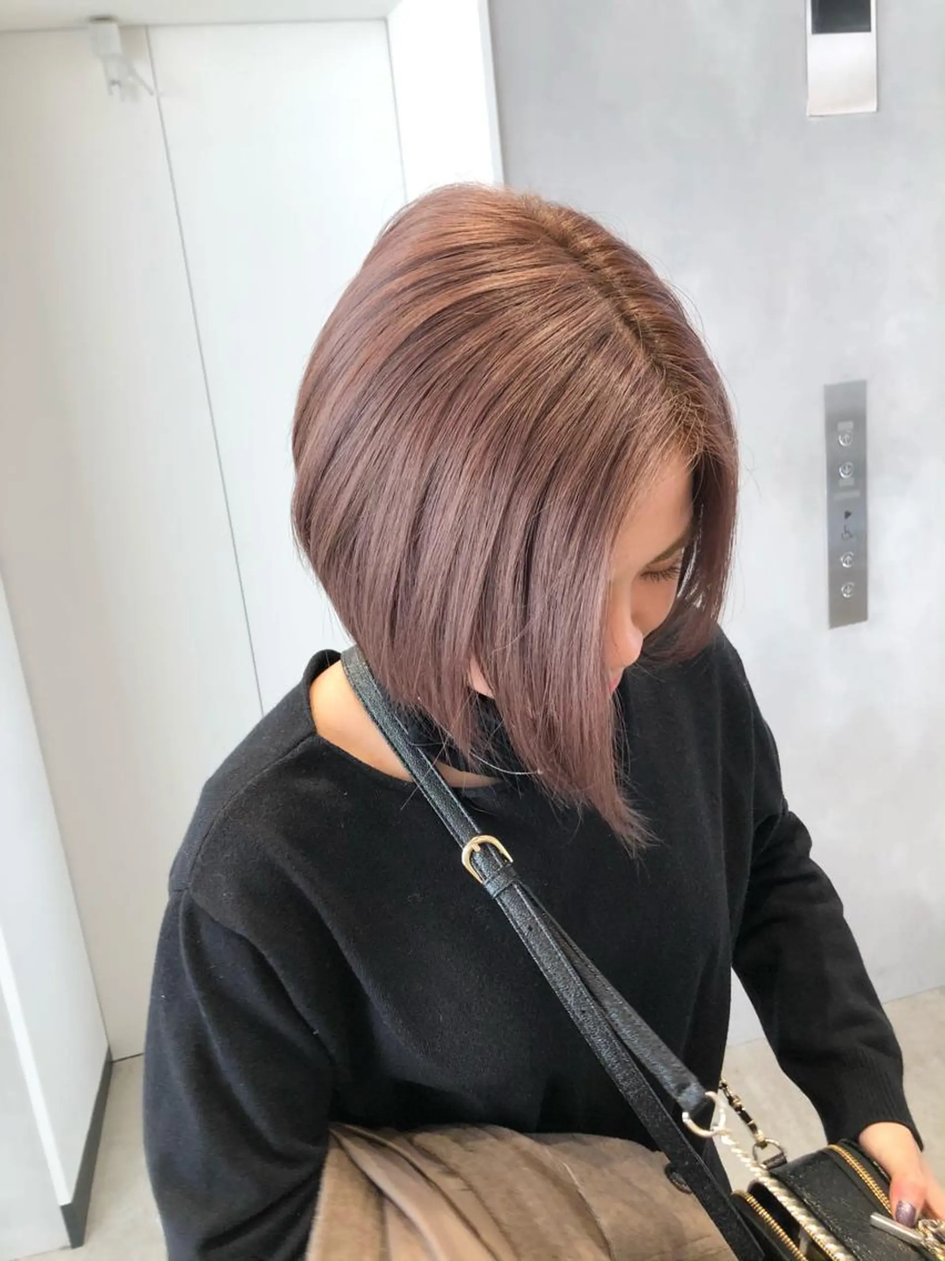 ショート カラー ハイトーン×レイヤー ／遠藤将太のヘアスタイル