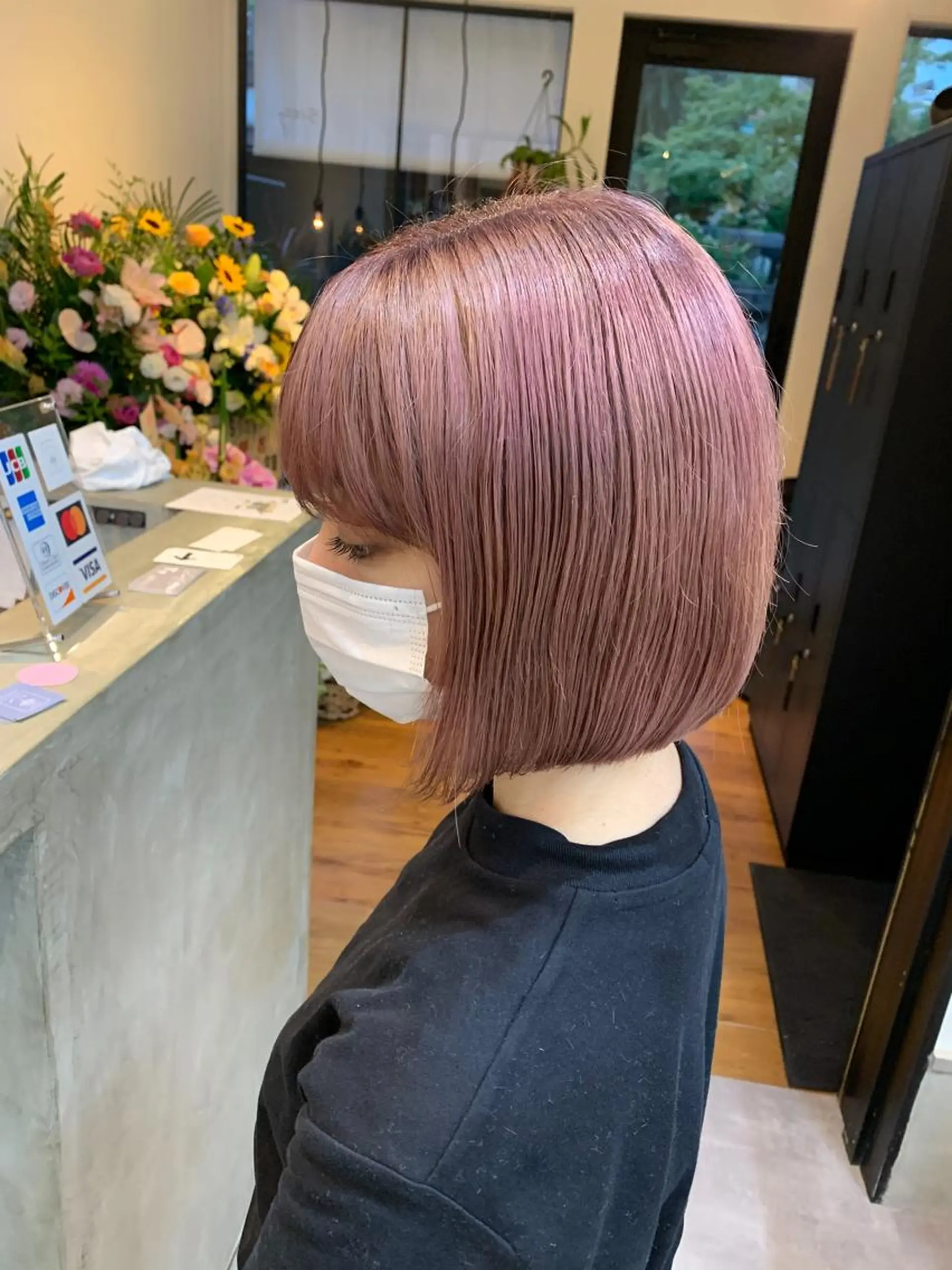 ショート カラー ブリーチ ダブルカラー ピンクカラー ボブ 【モエカ】グランジ ウルフ/ハイトーンのヘアスタイル