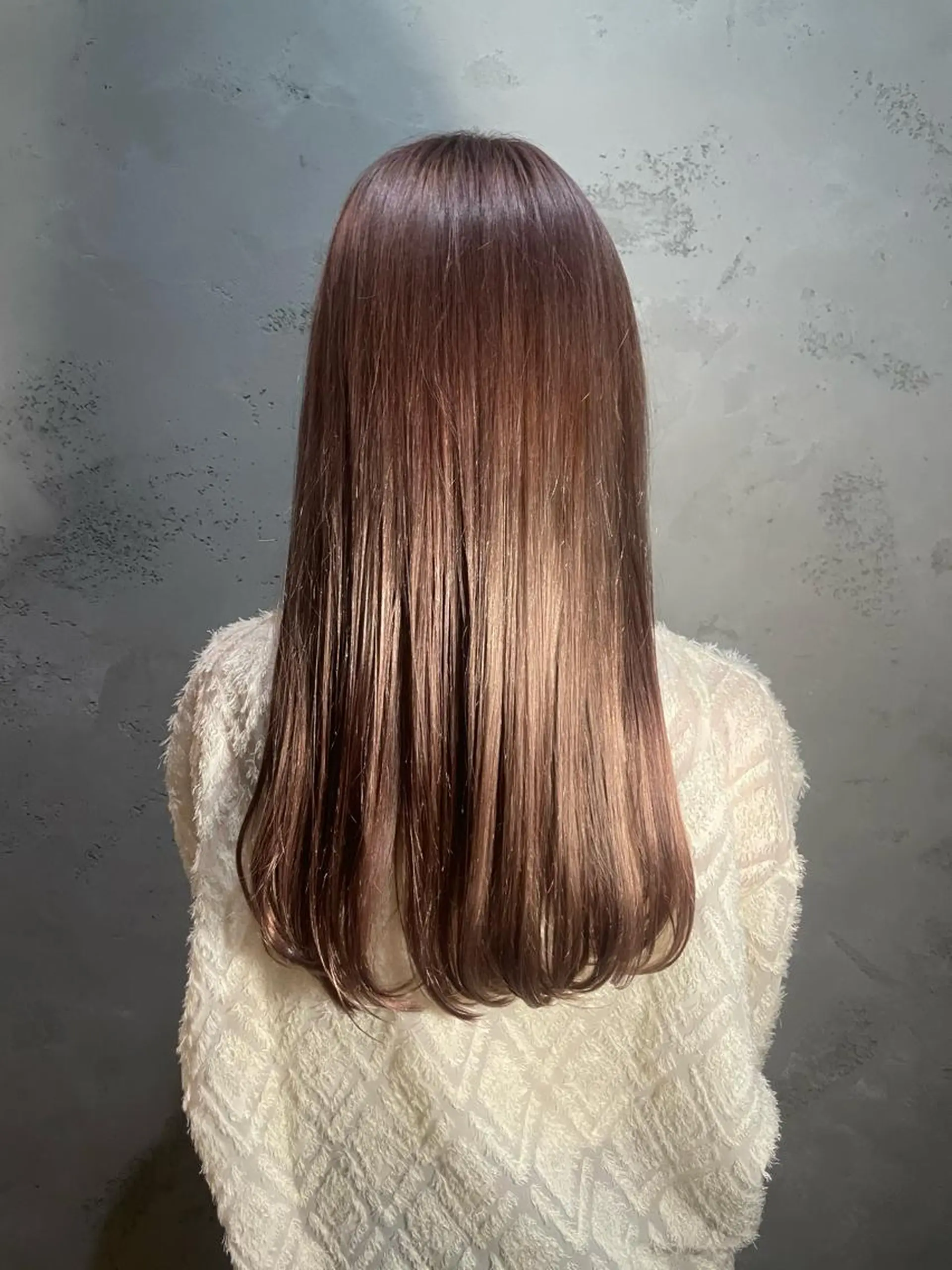 ロング カラー 久我 彩音のヘアスタイル