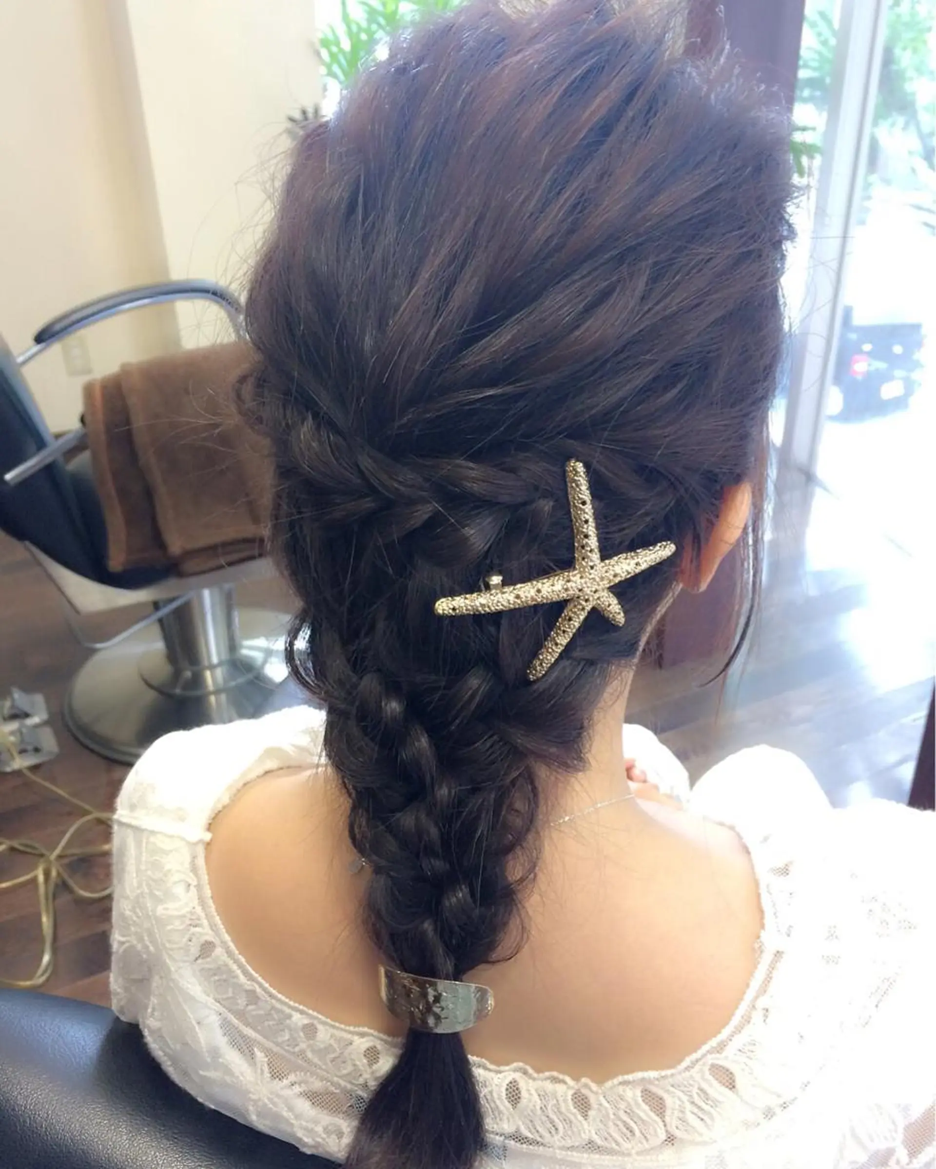 セミロング ロング ヘアアレンジ 三つ編み 沢田 瞳のヘアスタイル