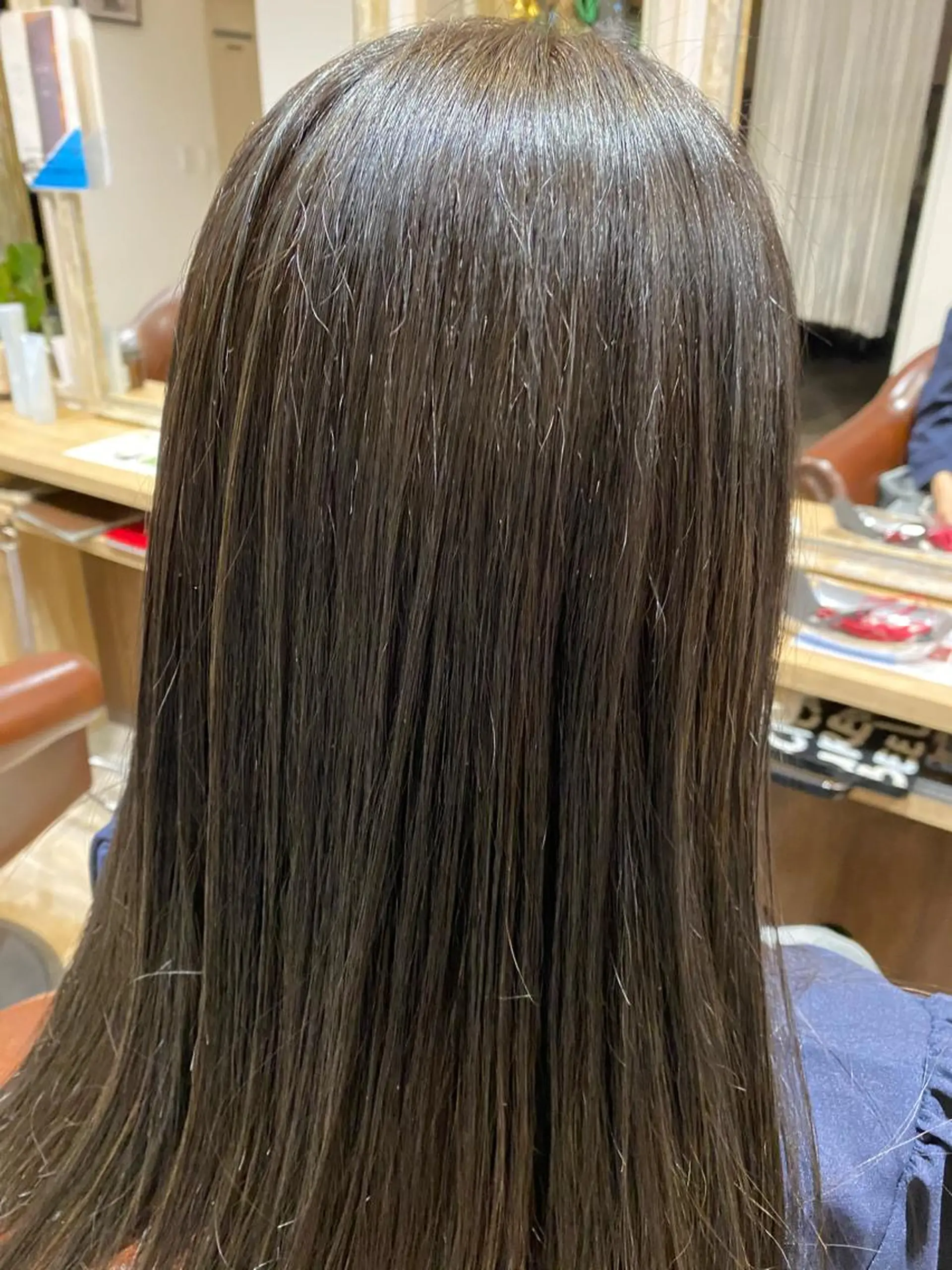 カラー 透明感ブリーチ ハイトーンウエダのヘアスタイル