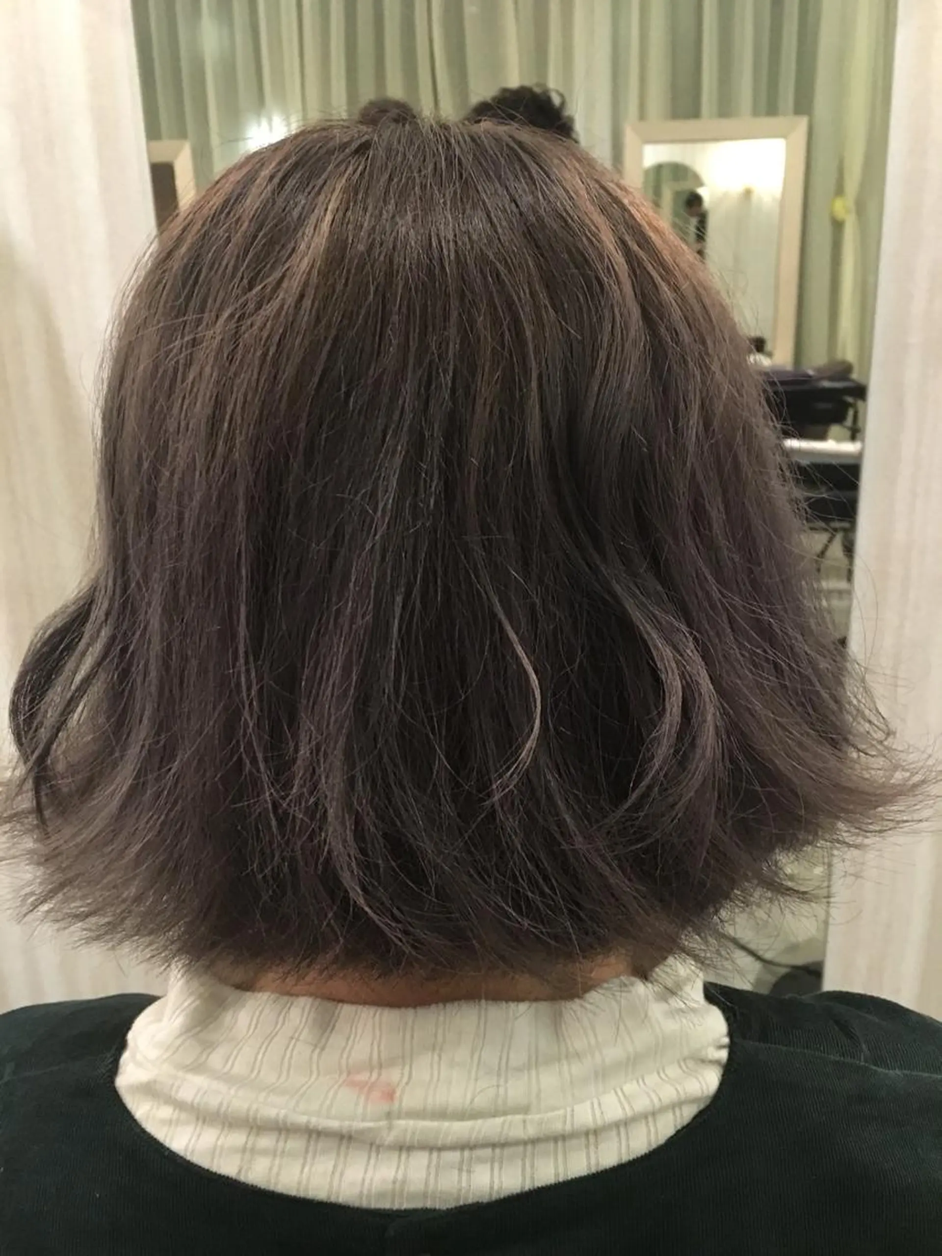 ショート カラー アッシュ ベージュカラー シルバー お気に入り数2.3万 🏆SHO🏆のヘアスタイル