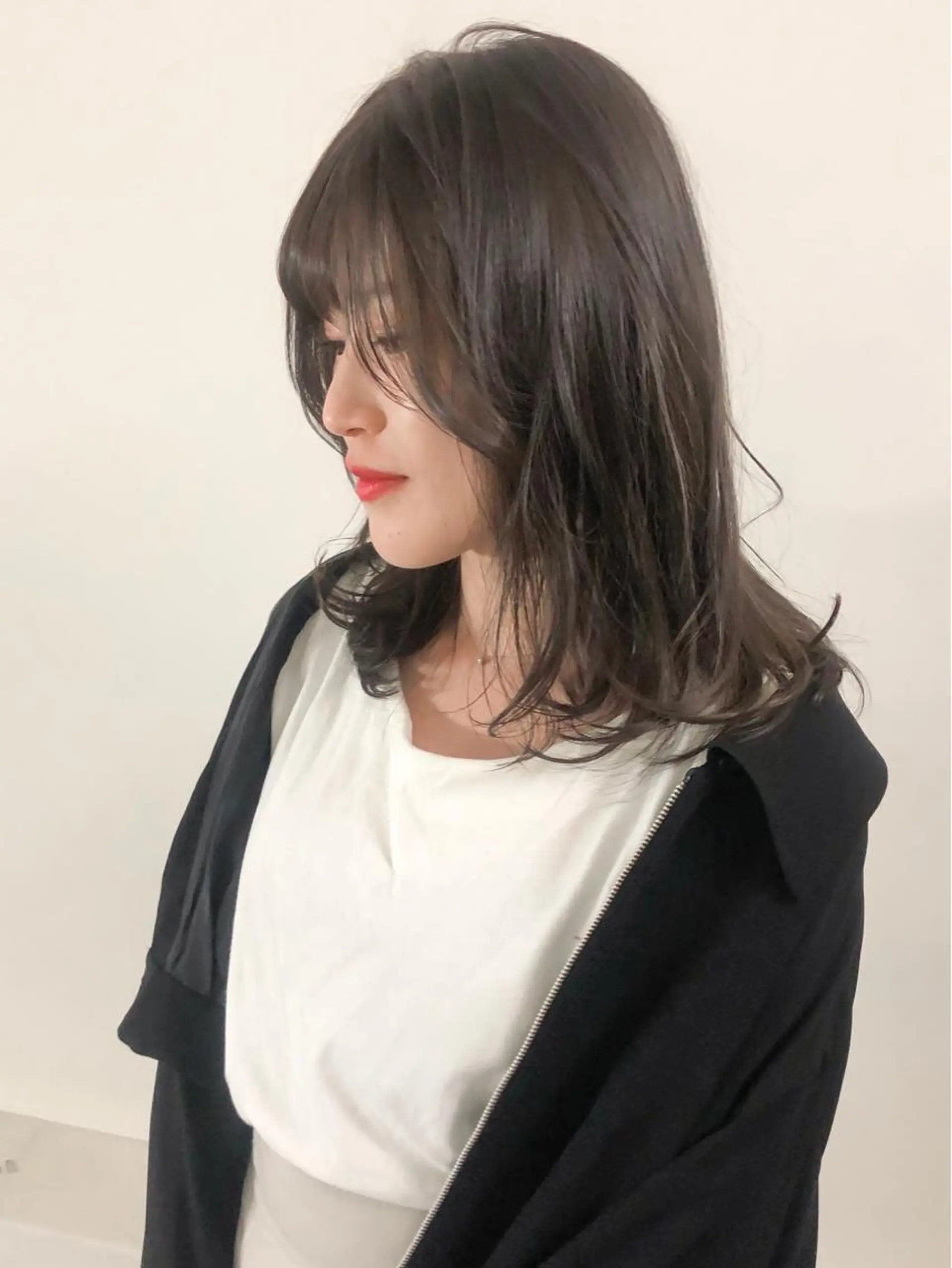 ミディアム カラー 透明感カラー ダメージレスサロン✨ kayo🌱のヘアスタイル