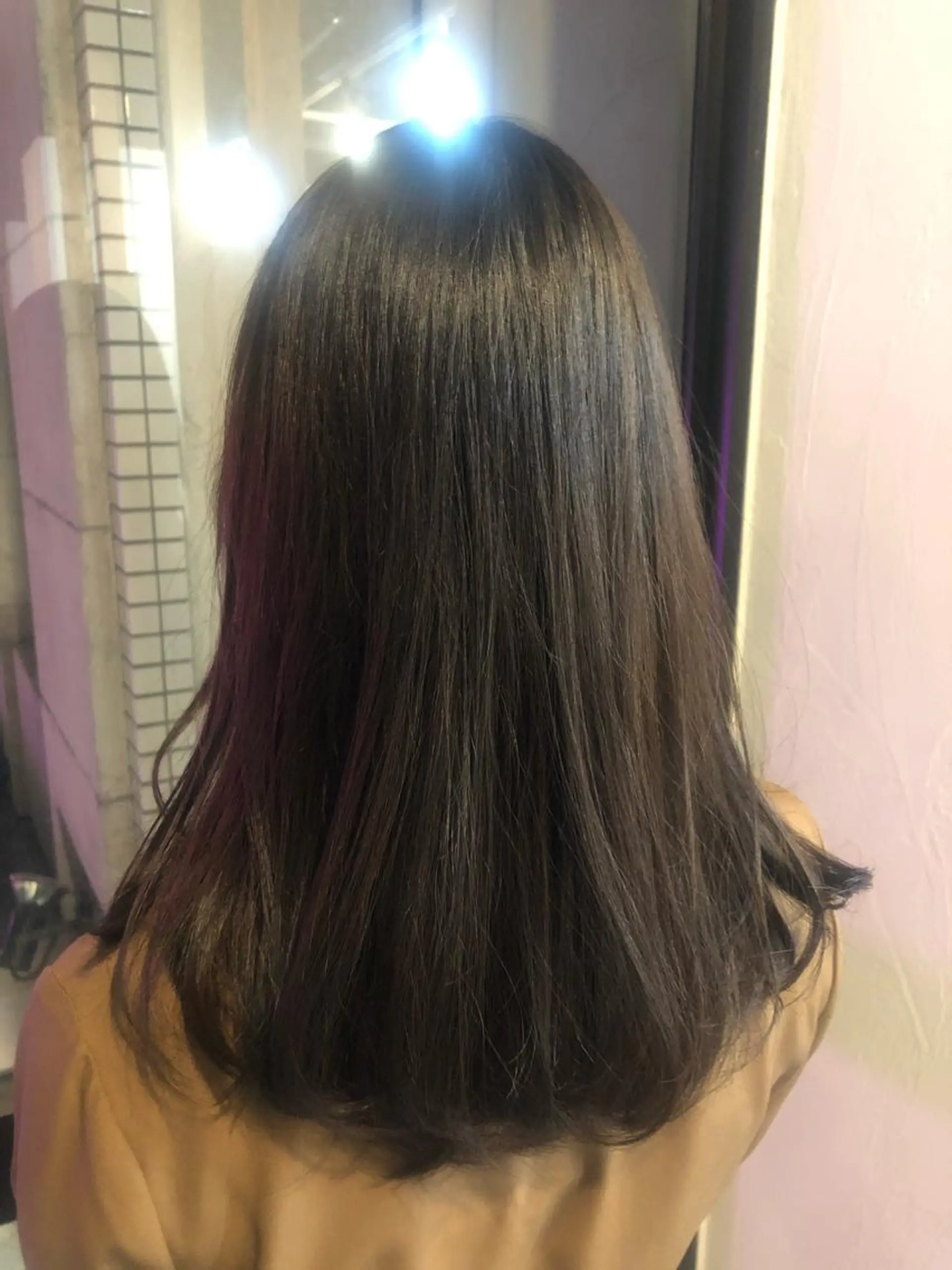 セミロング カラー 髪質改善&ブリーチ 伊勢 祐一郎のヘアスタイル