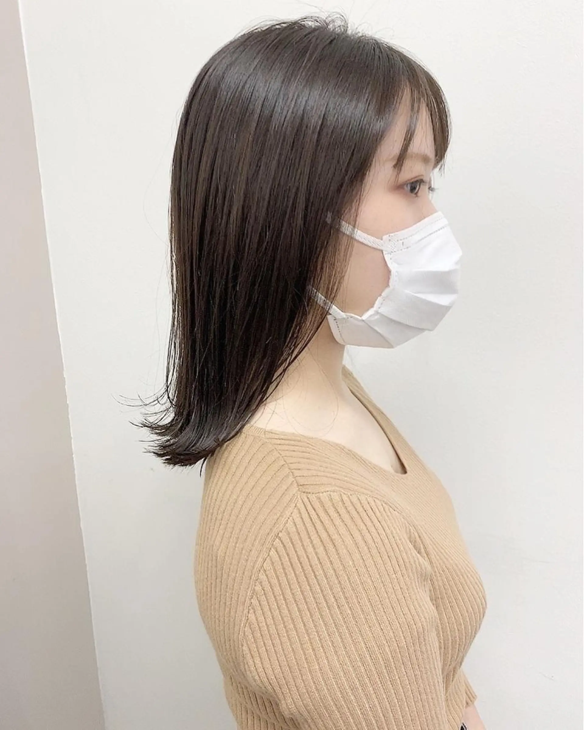 ミディアム カラー 肌に馴染む暗髪 梅田・増田のヘアスタイル