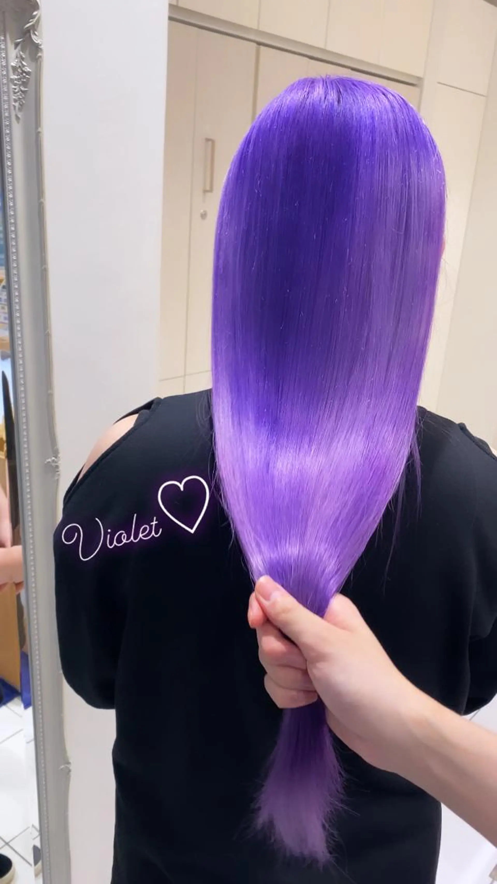 ロング カラー ブリーチ パープルカラー ロング トリートメント Uno. 本気で ヘアに悩む方へ✨のヘアスタイル