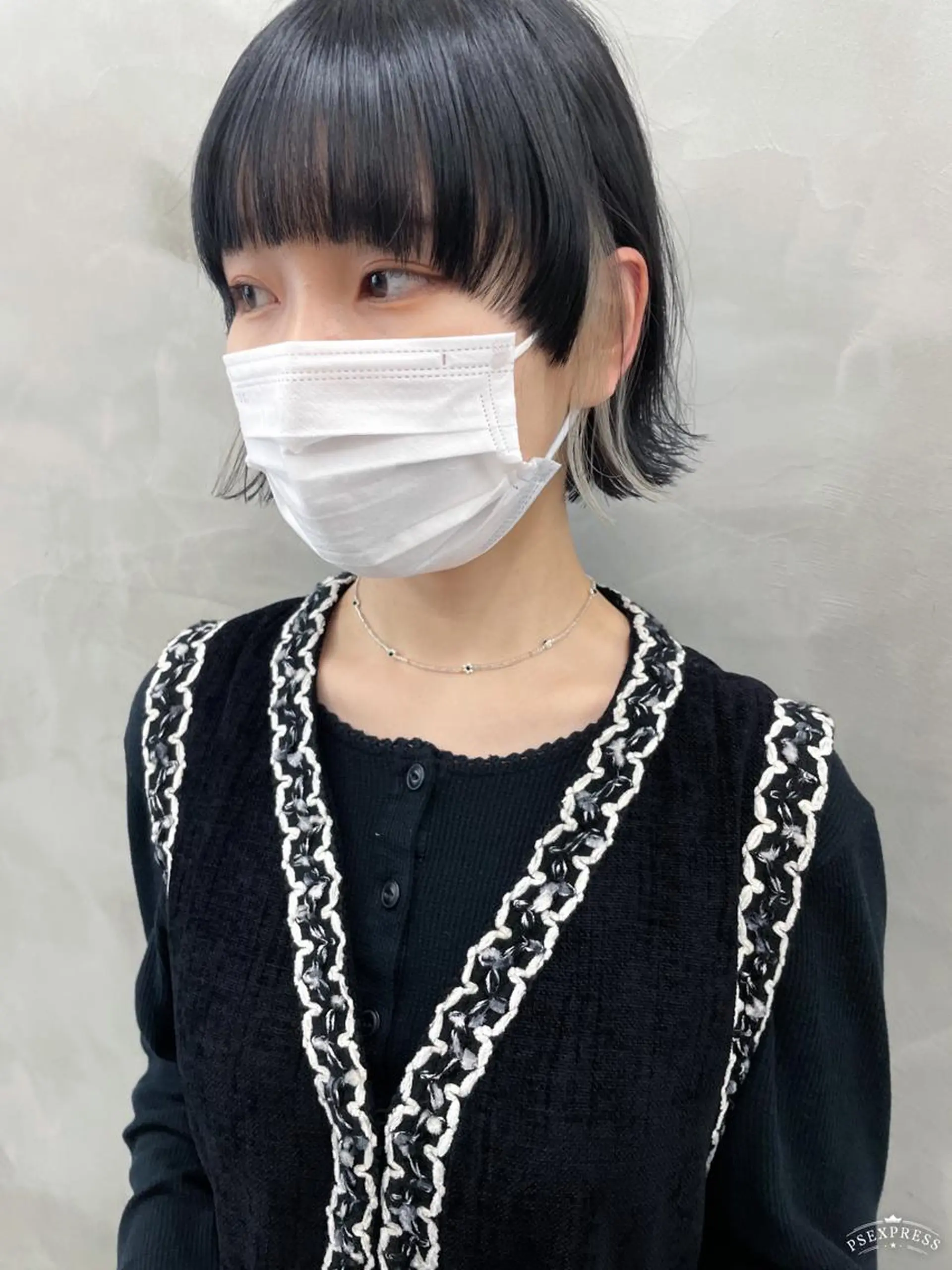 ショート 💜ショート💜 ウルフ、ボブ二色亜美のヘアスタイル